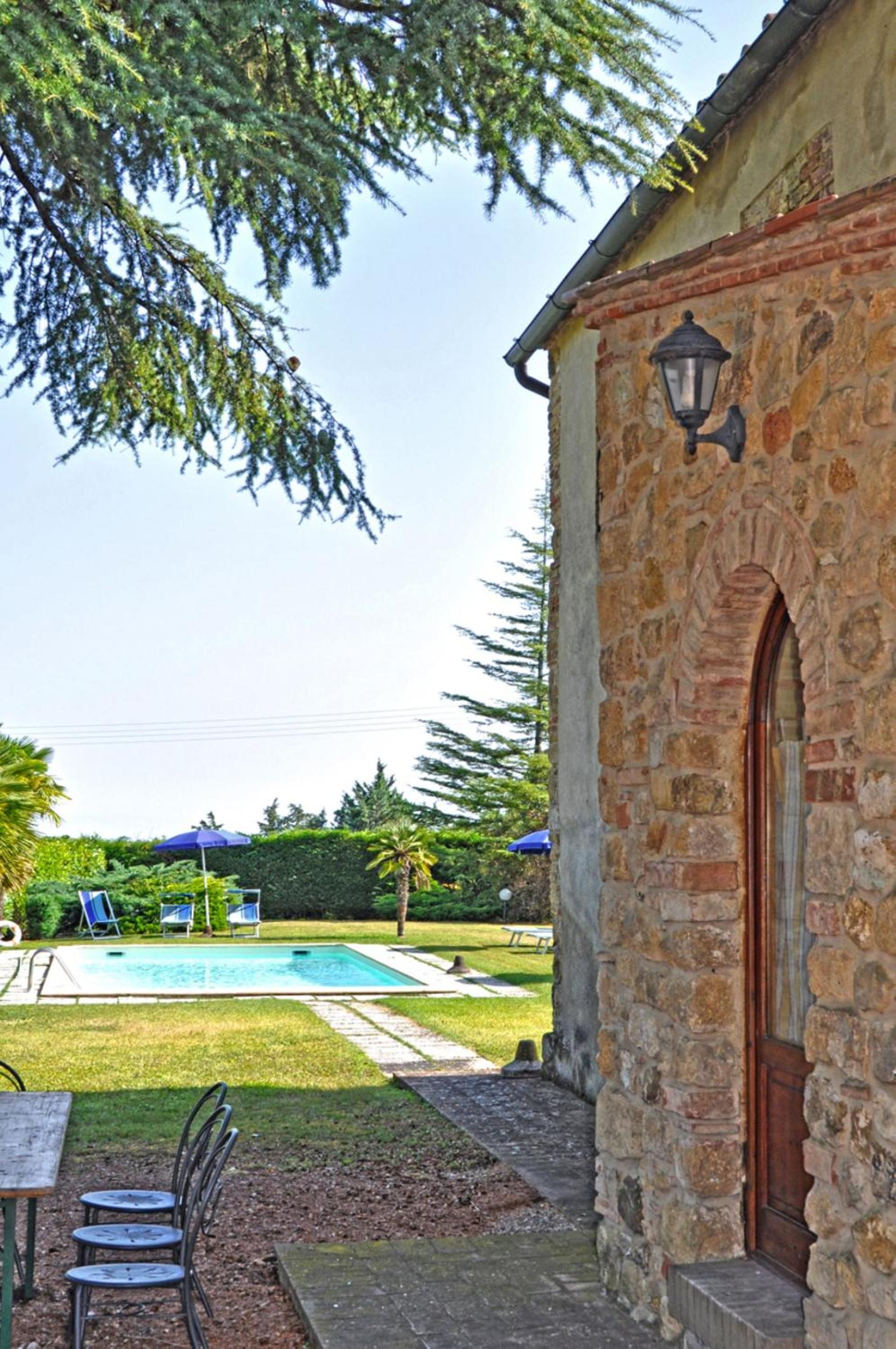 Borgo alle Vigne view 4