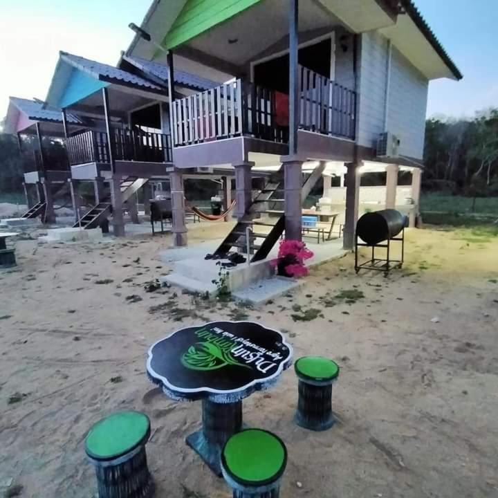 Dusun Rimbun Agro Farmstay photo 3