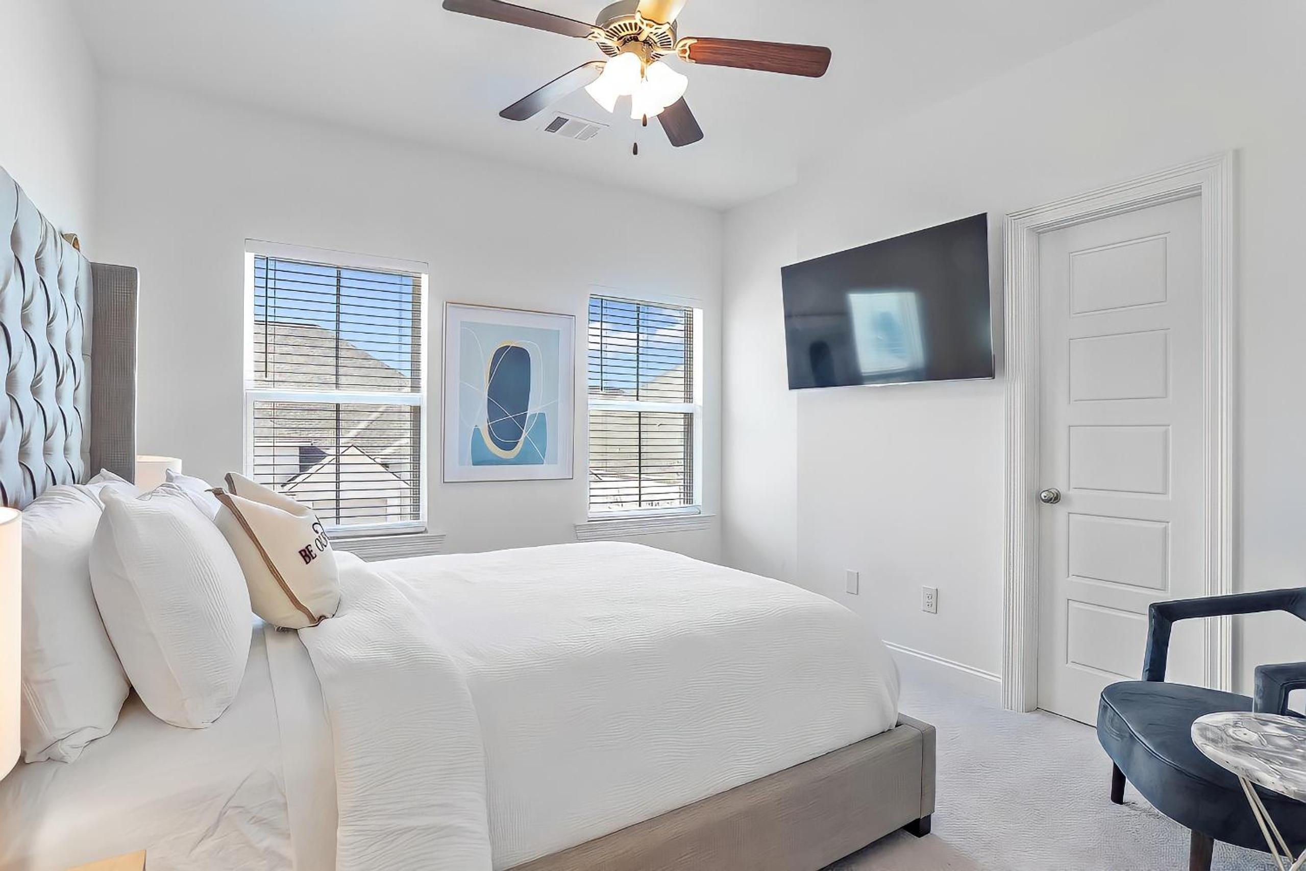 ALL NEW - Designer Luxury 3BR Townhouse - Near LSU