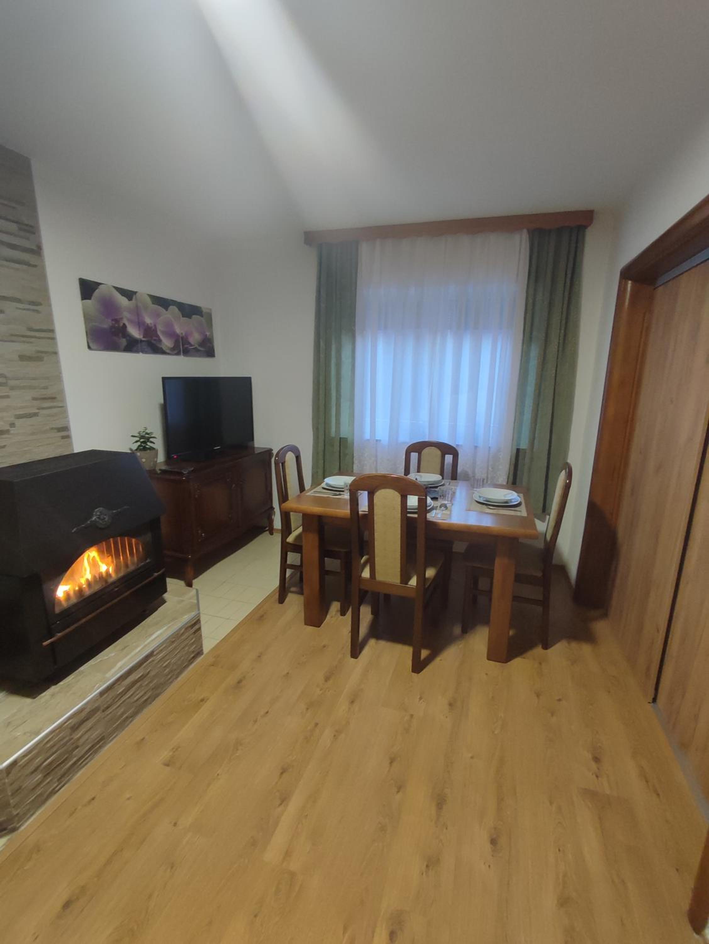 Apartman Adna view 3