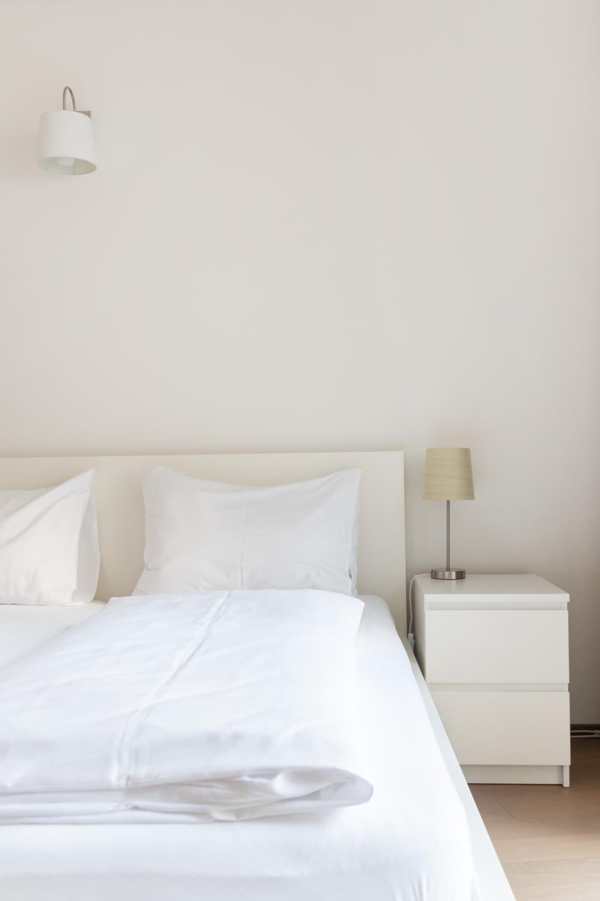 Quiet and cozy apartment next to Mariahilfer Strasse and Naschmarkt with AC