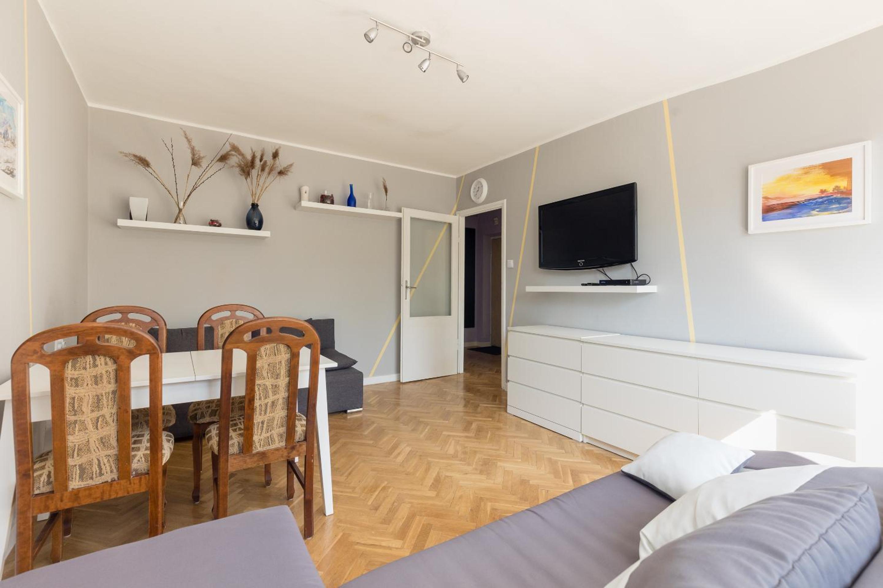 Krasiński Garden 2-bedroom Apartament