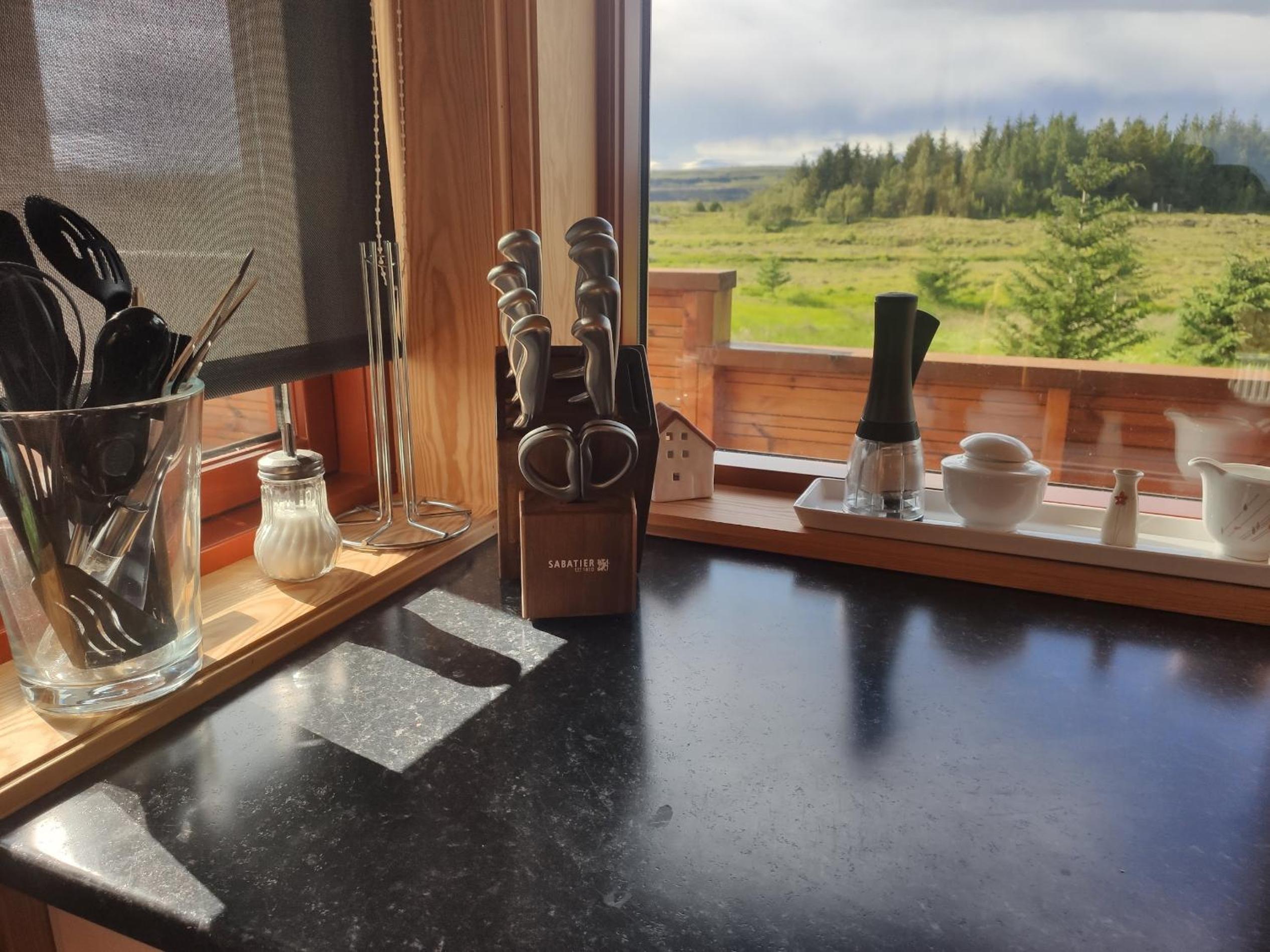 Bright and Peaceful Cabin with Views & Hot Tub view 3