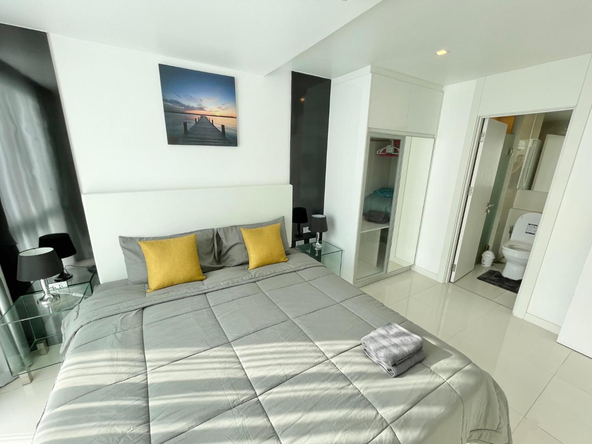INNER CIRCLE 1 Bed In City Center Residence