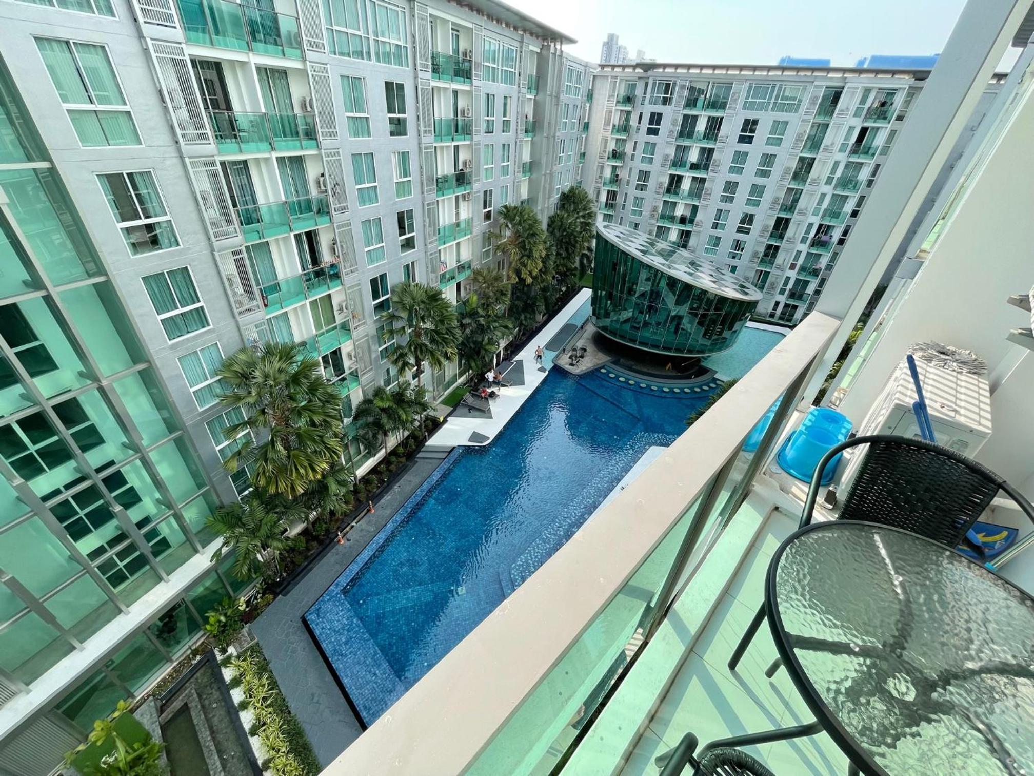 INNER CIRCLE 1 Bed In City Center Residence