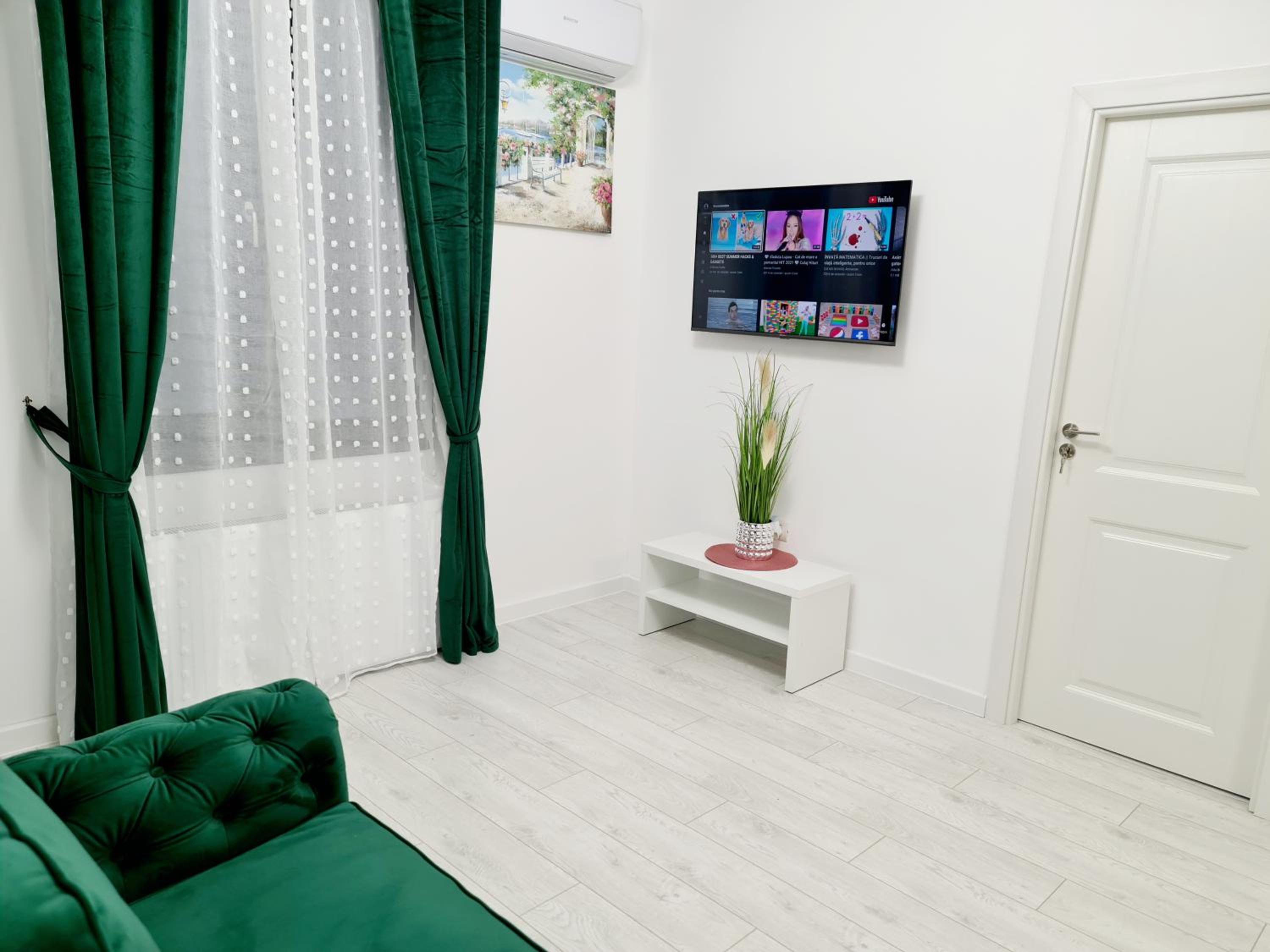 Vladimir Residence Mamaia Nord