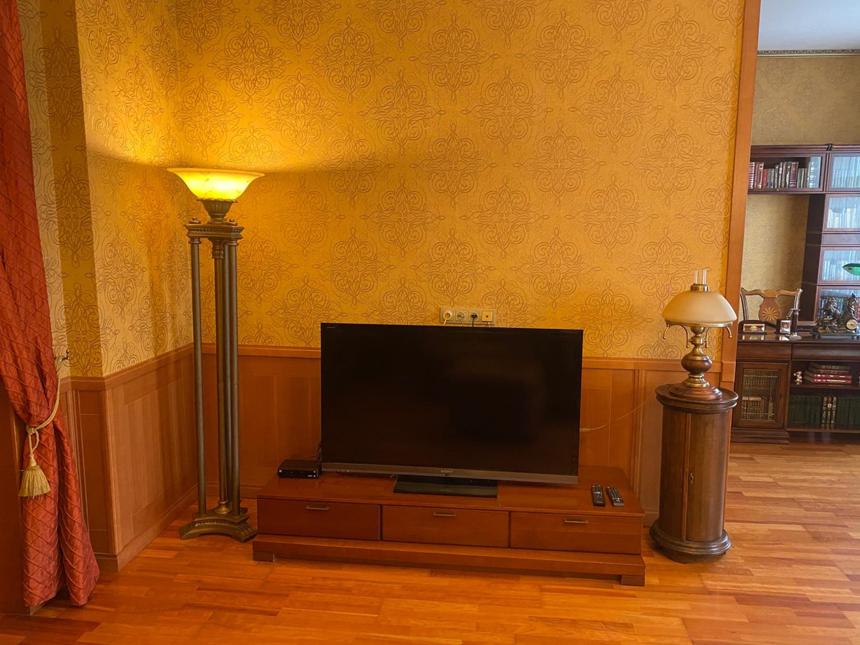 Old town apartment near St Peters Basilica