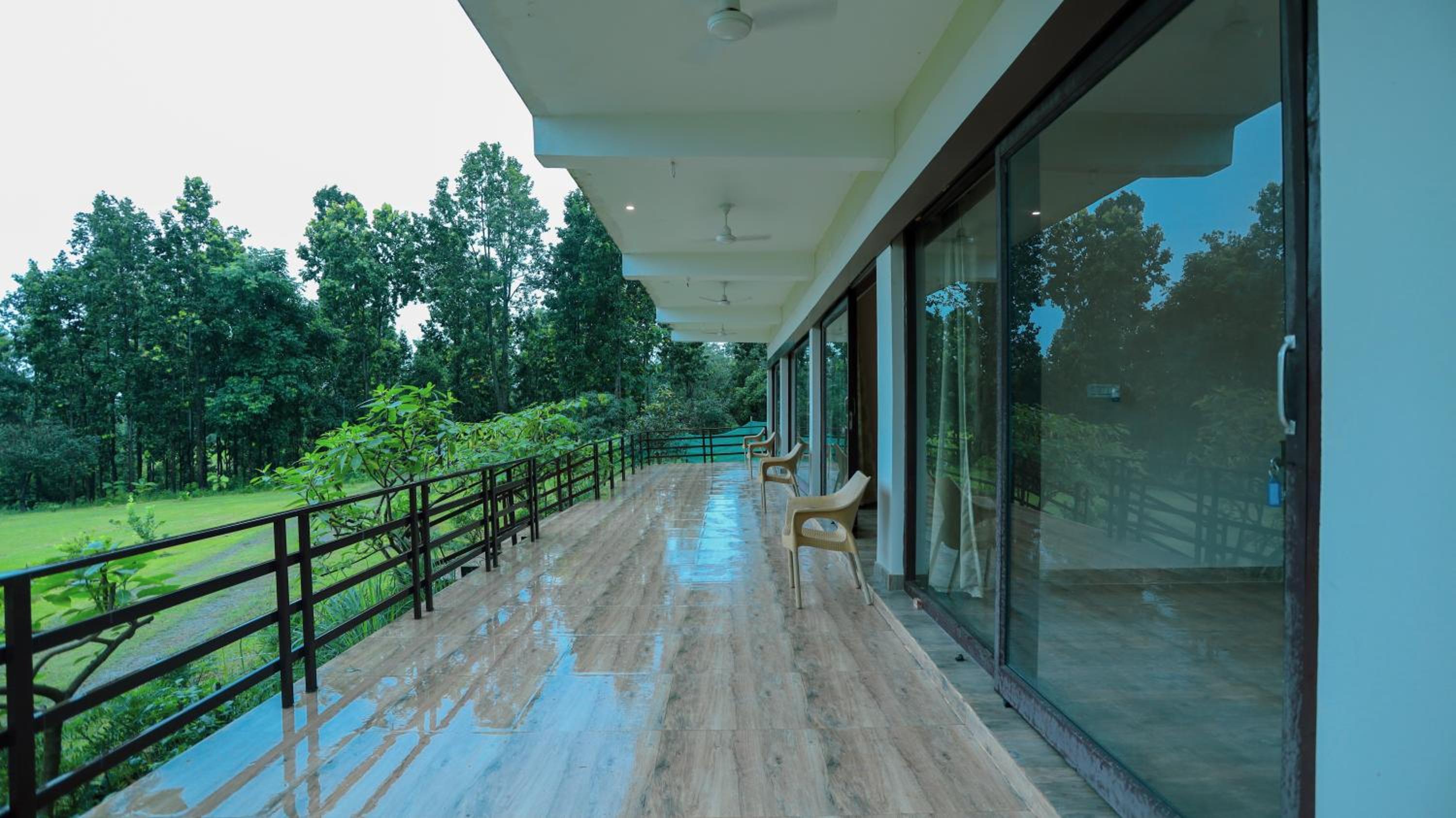 balcony