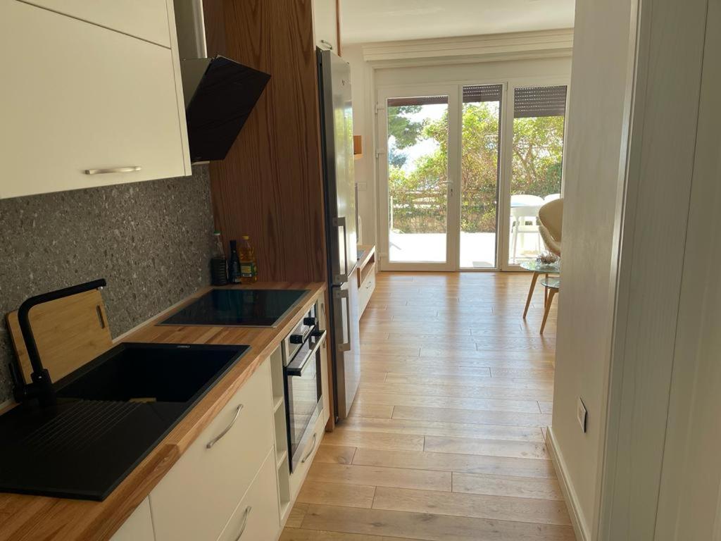 Sea Gem Apartment