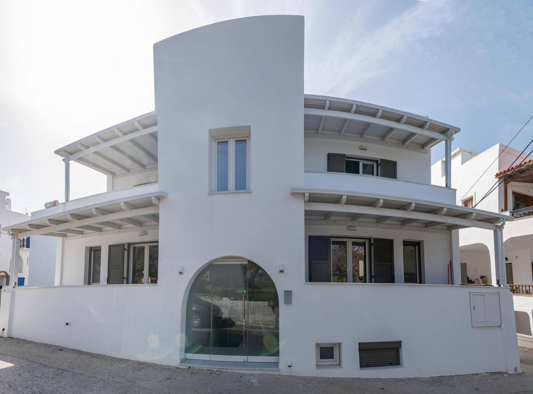 Hotel Nissea Apartments - Image 1