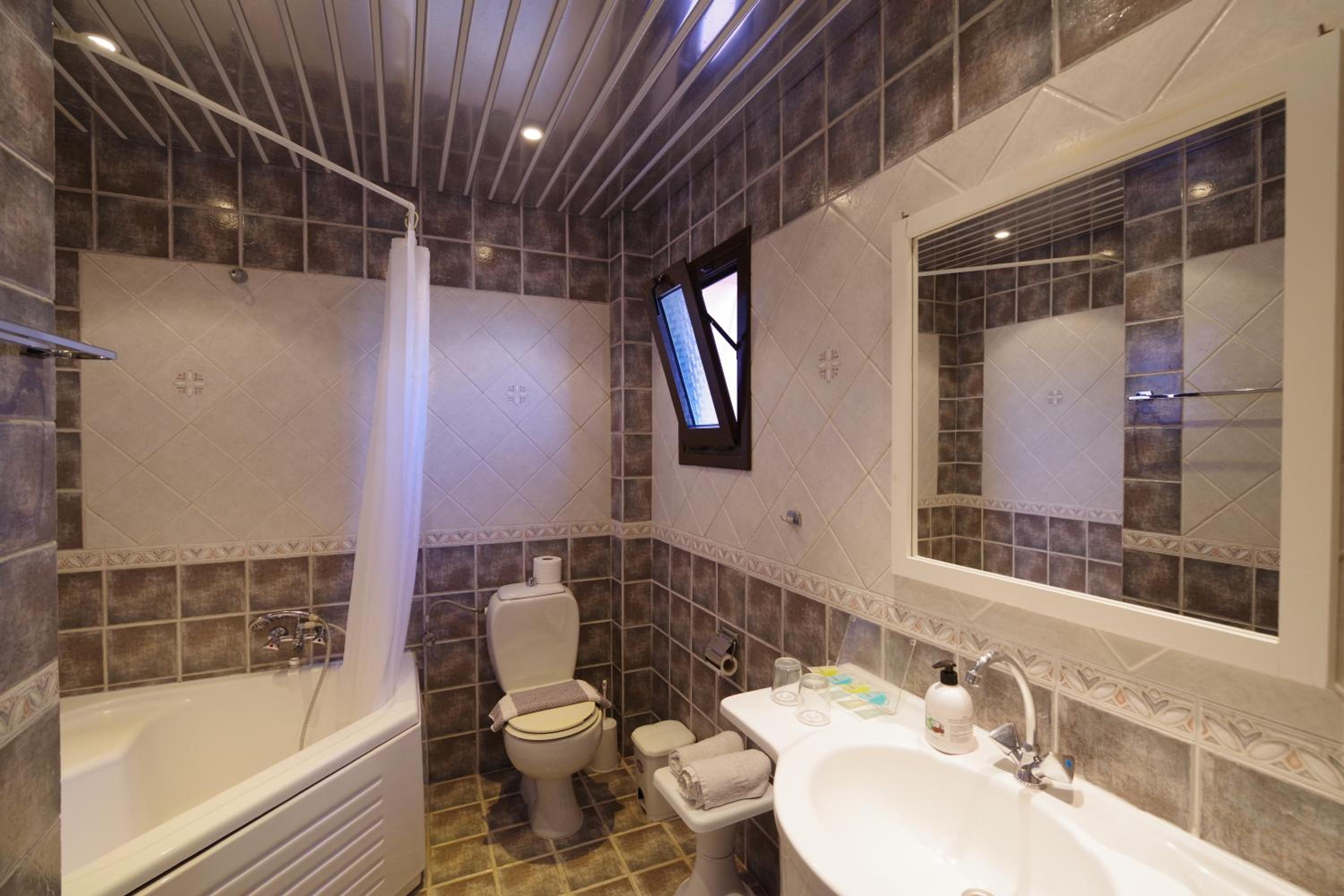 Penelope Apartment Hotel