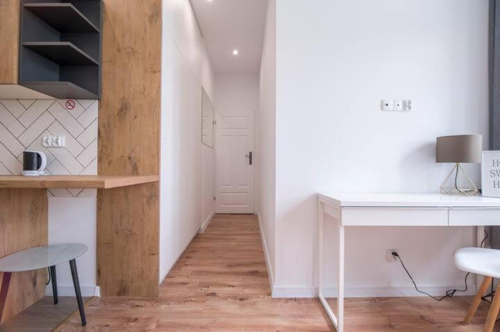 SeredyĆskiego GdaĆsk Studio Apartment