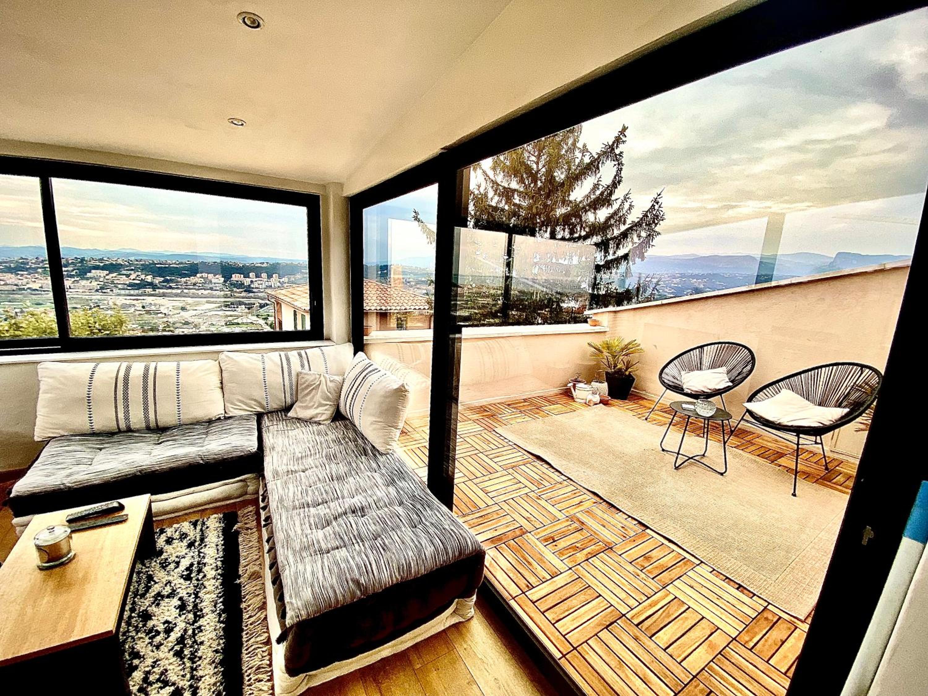Exceptional Apartment with Panoramic View photo 2