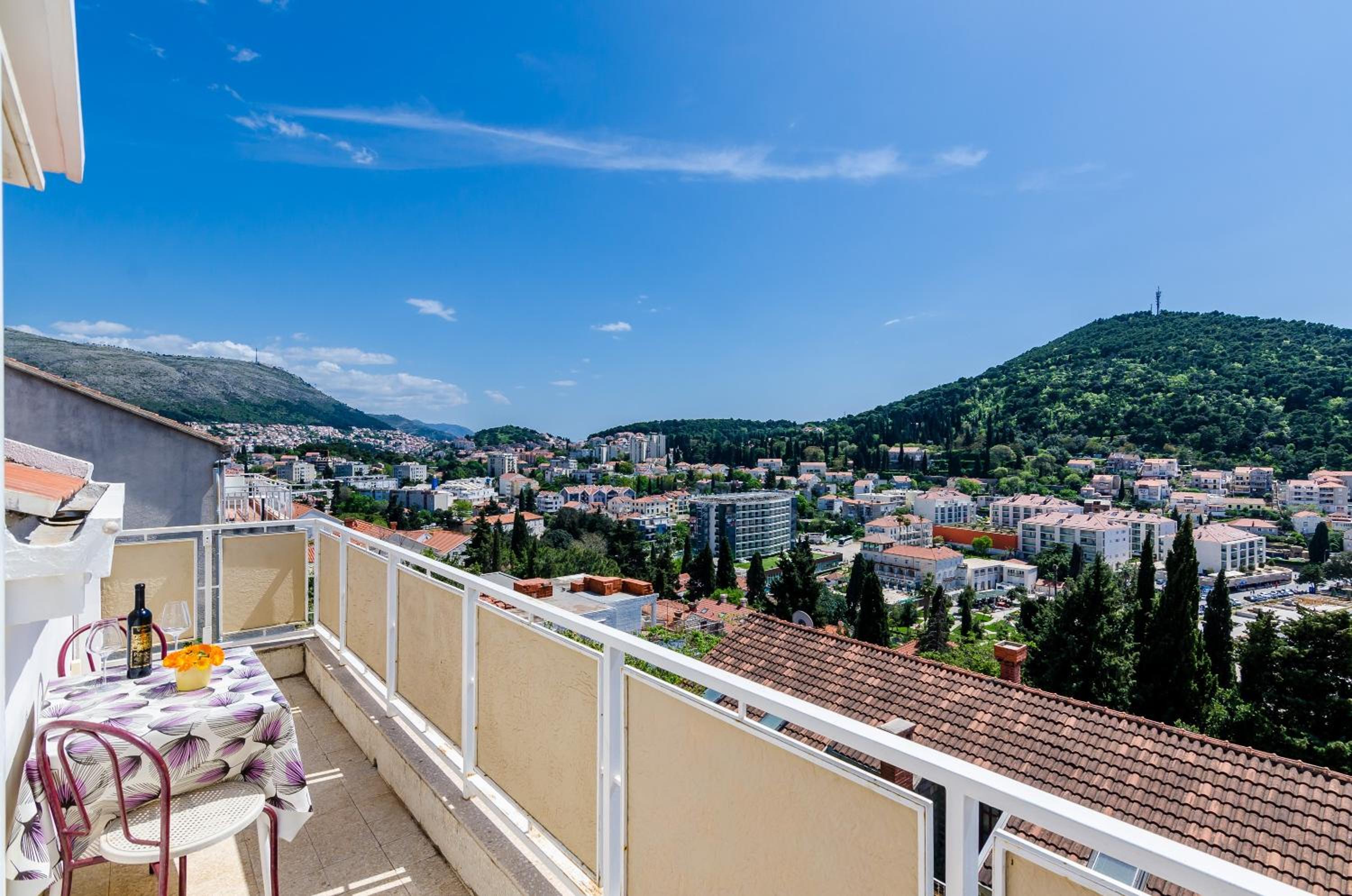 Beautiful Sea View Apartments
