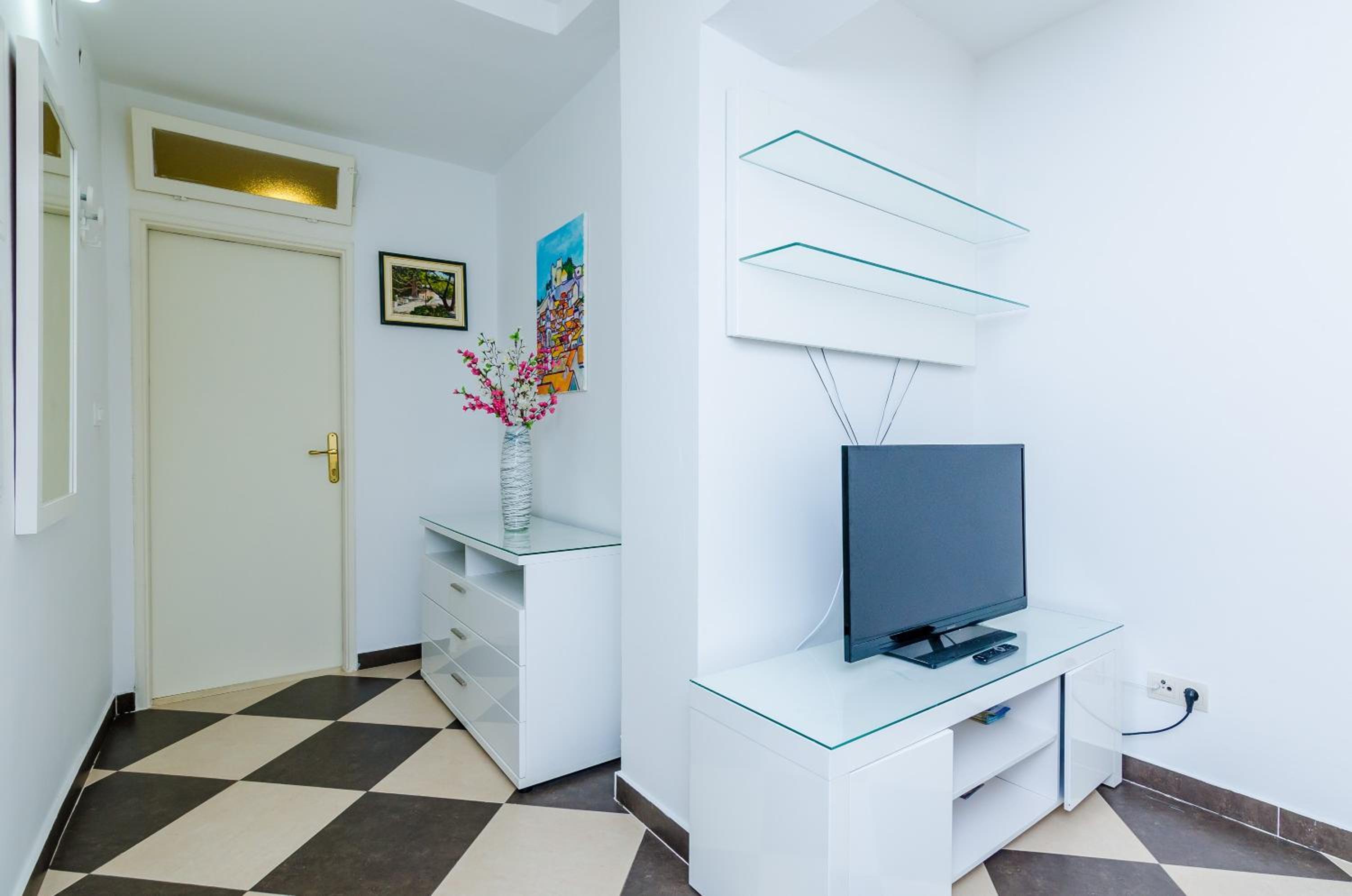 Beautiful Sea View Apartments