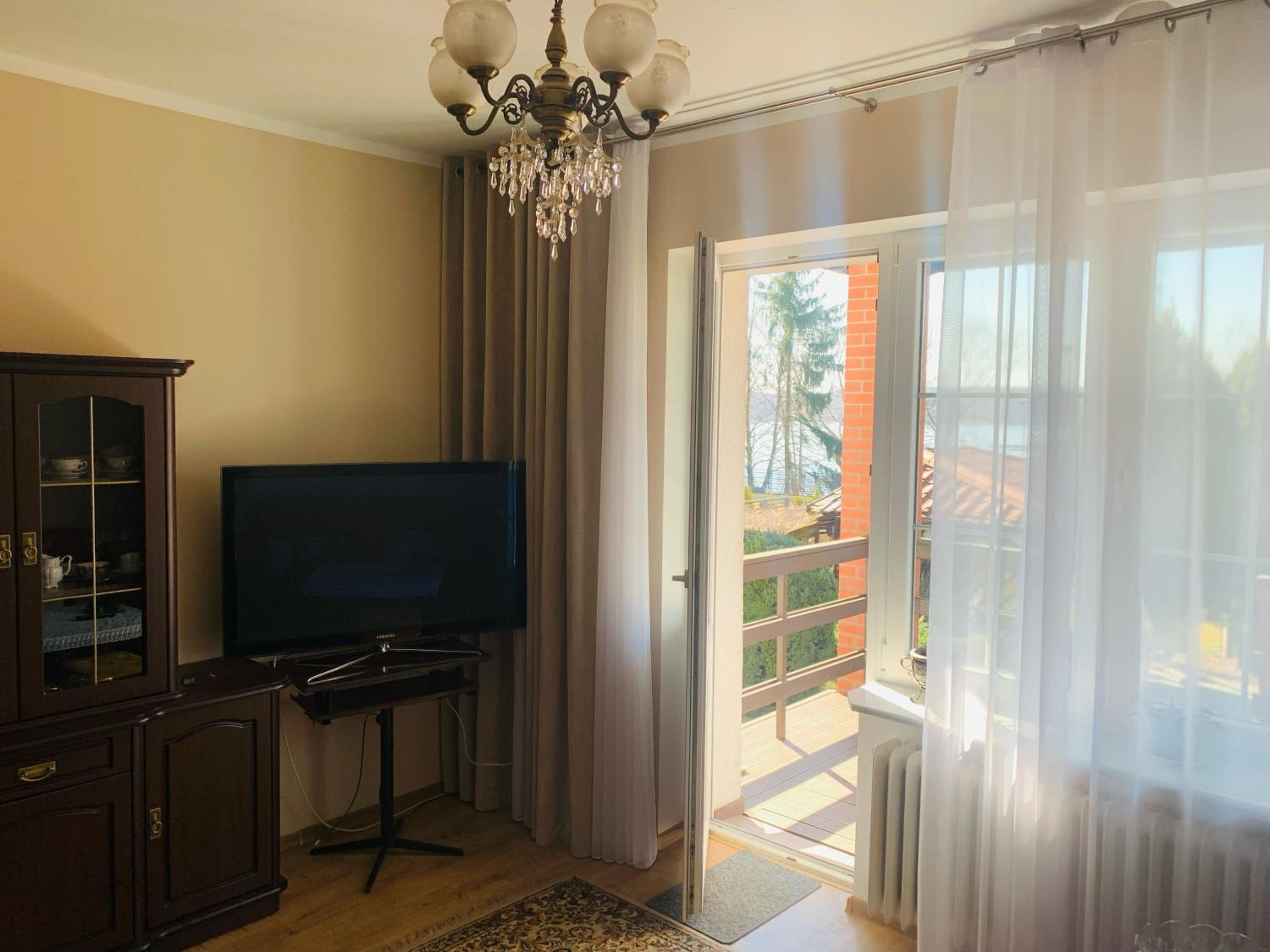 Apartament z widokiem na jezioro Ukiel view 3