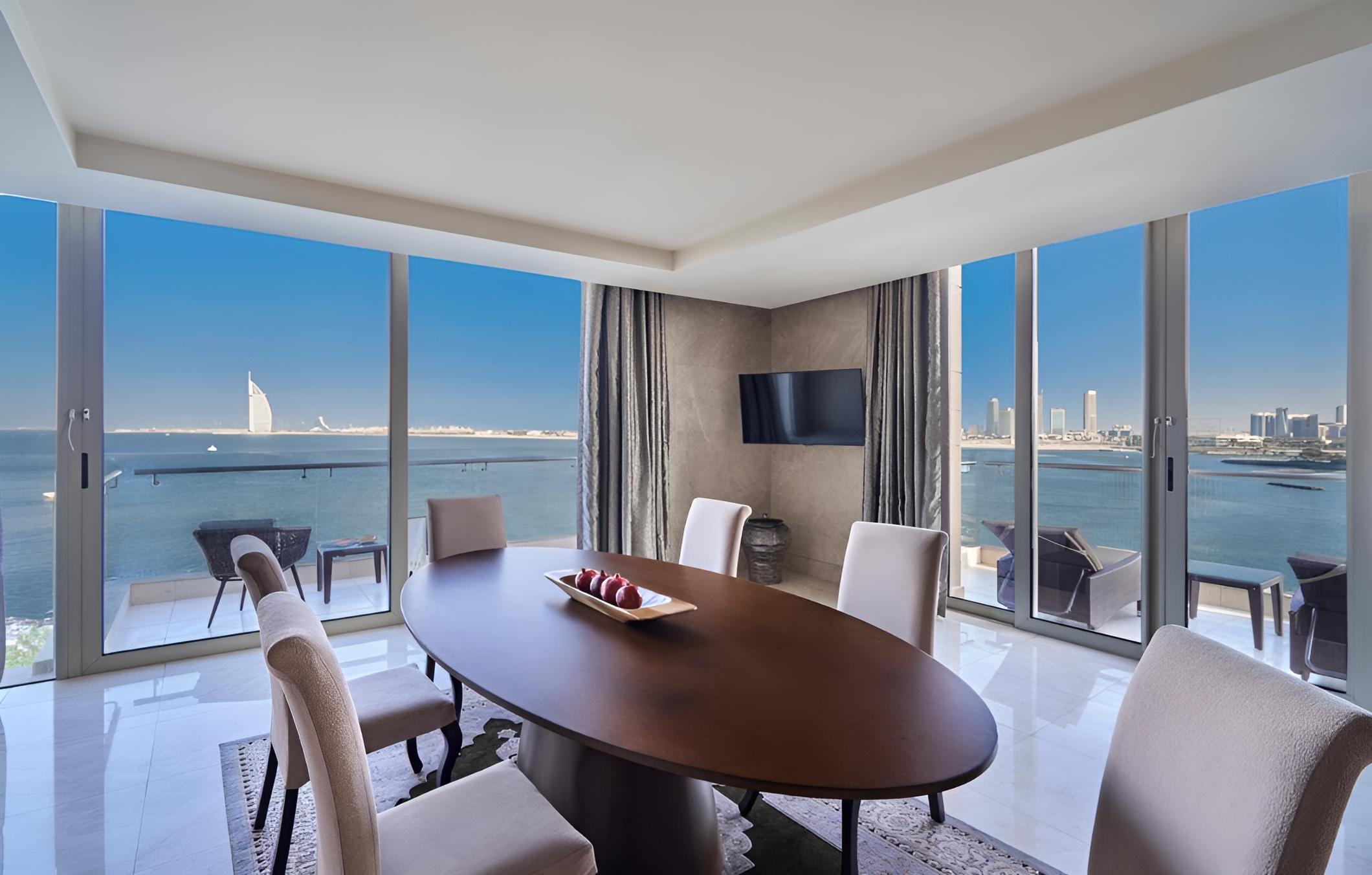 Rixos The Palm Hotel & Suites – Ultra All Inclusive, Dubai Rixos The Palm Hotel & Suites – Ultra All Inclusive, Dubai