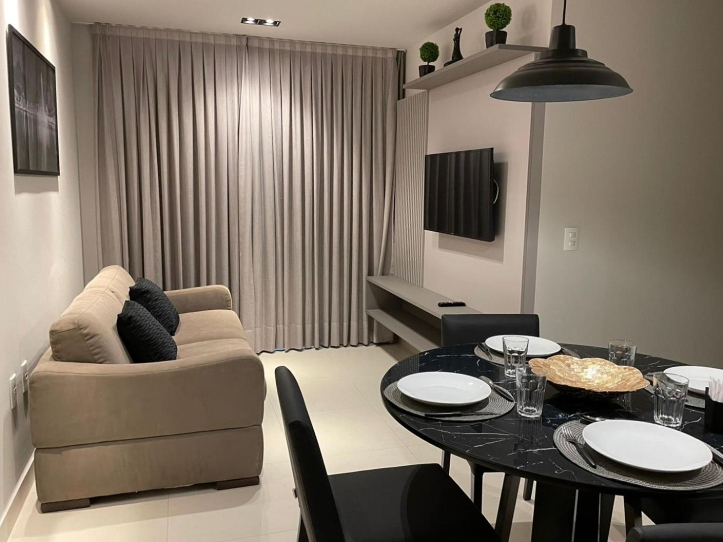 APARTAMENTO MODERNO A 150m DA PRAIA DO CABO BRANCO