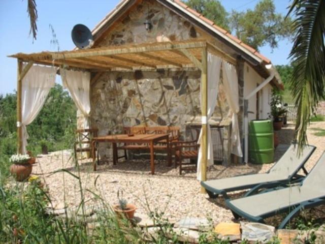 Photo 48