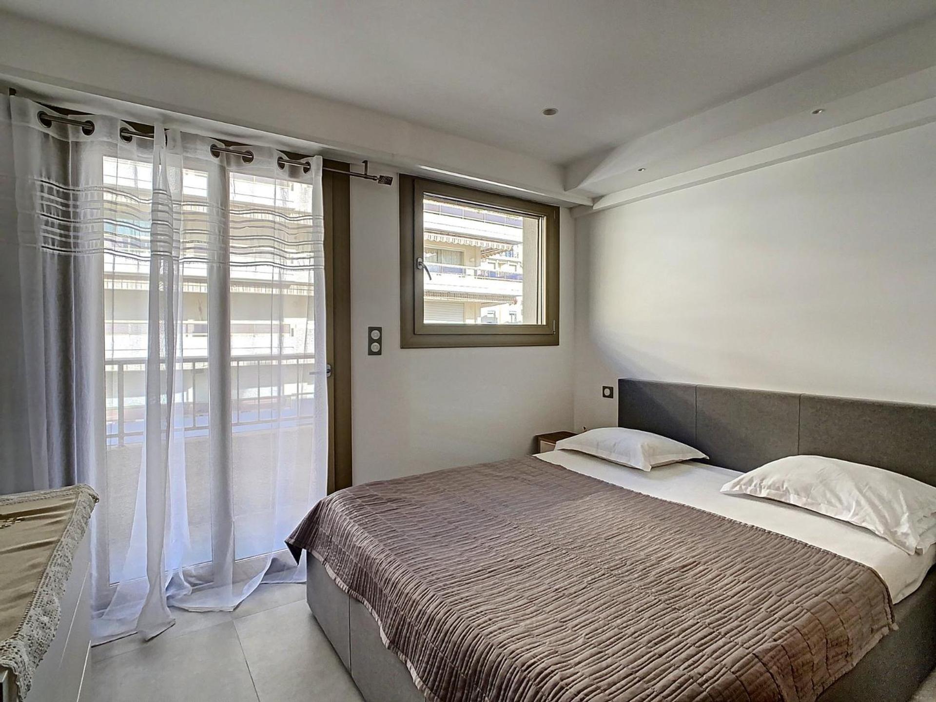 Majestic Apartment