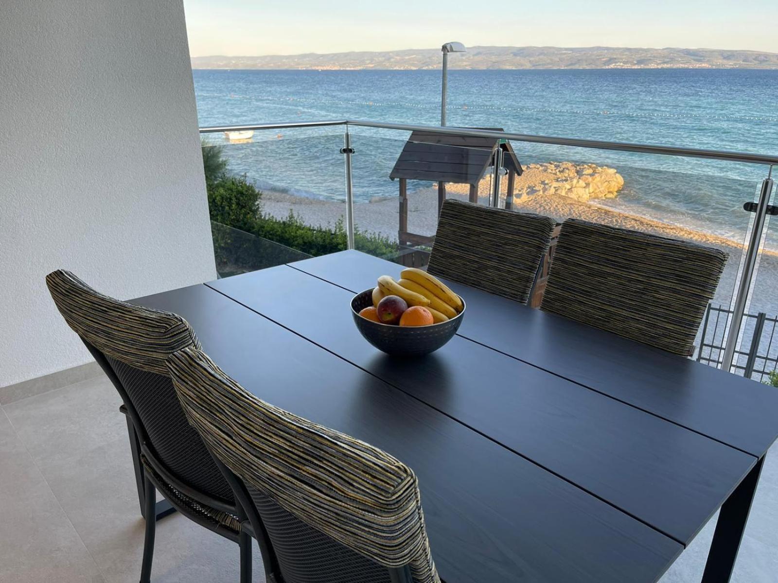 Seaside Luxury Apartment Tanita view 2
