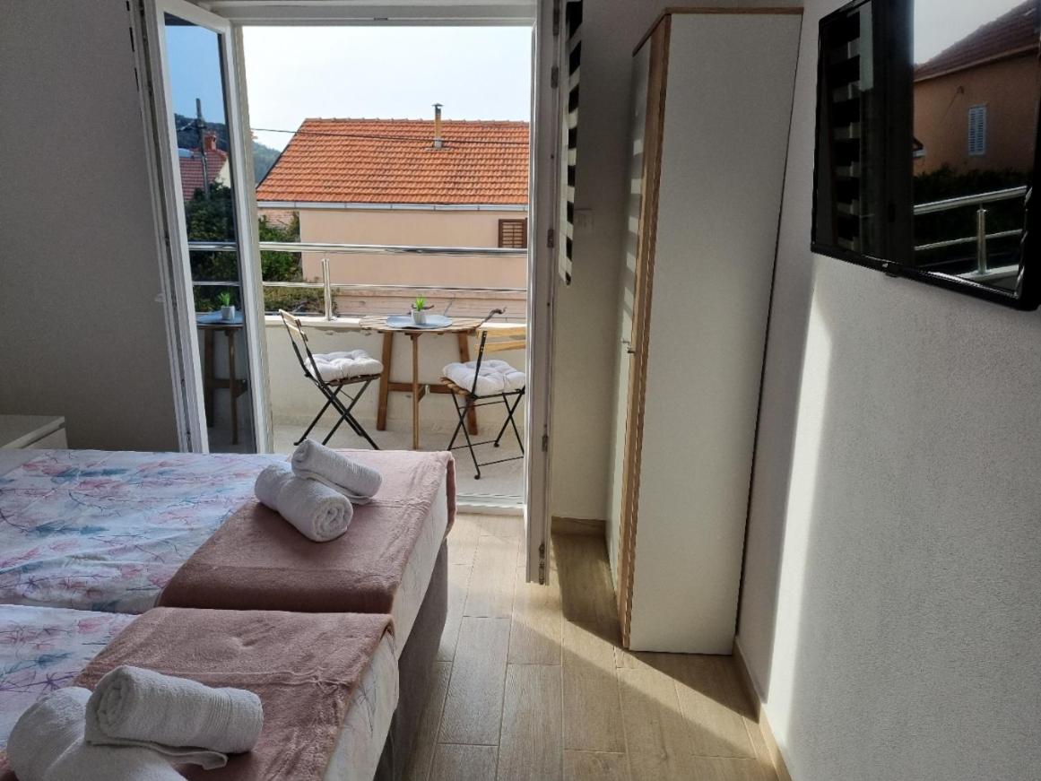 Rooms & Apartments Mirakul view 3