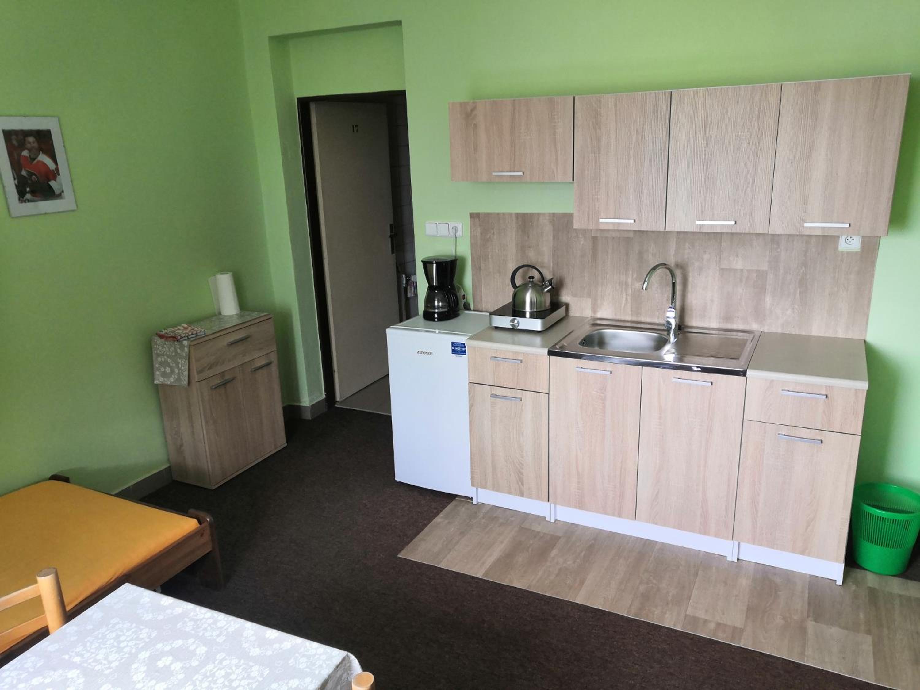 Ubytovani, (apartman) - sportovni hala TJ