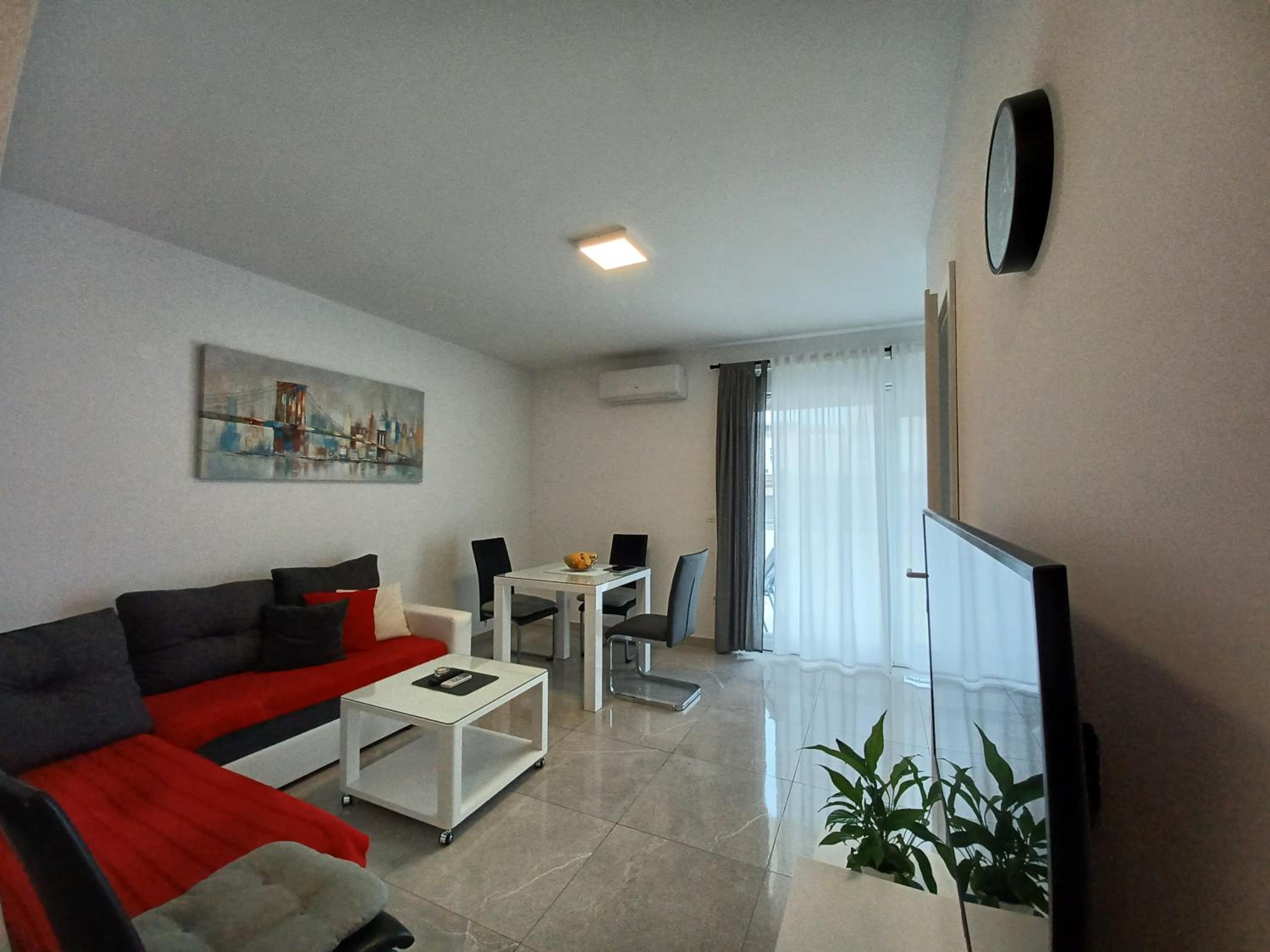 Apartments LEON 2 view 2