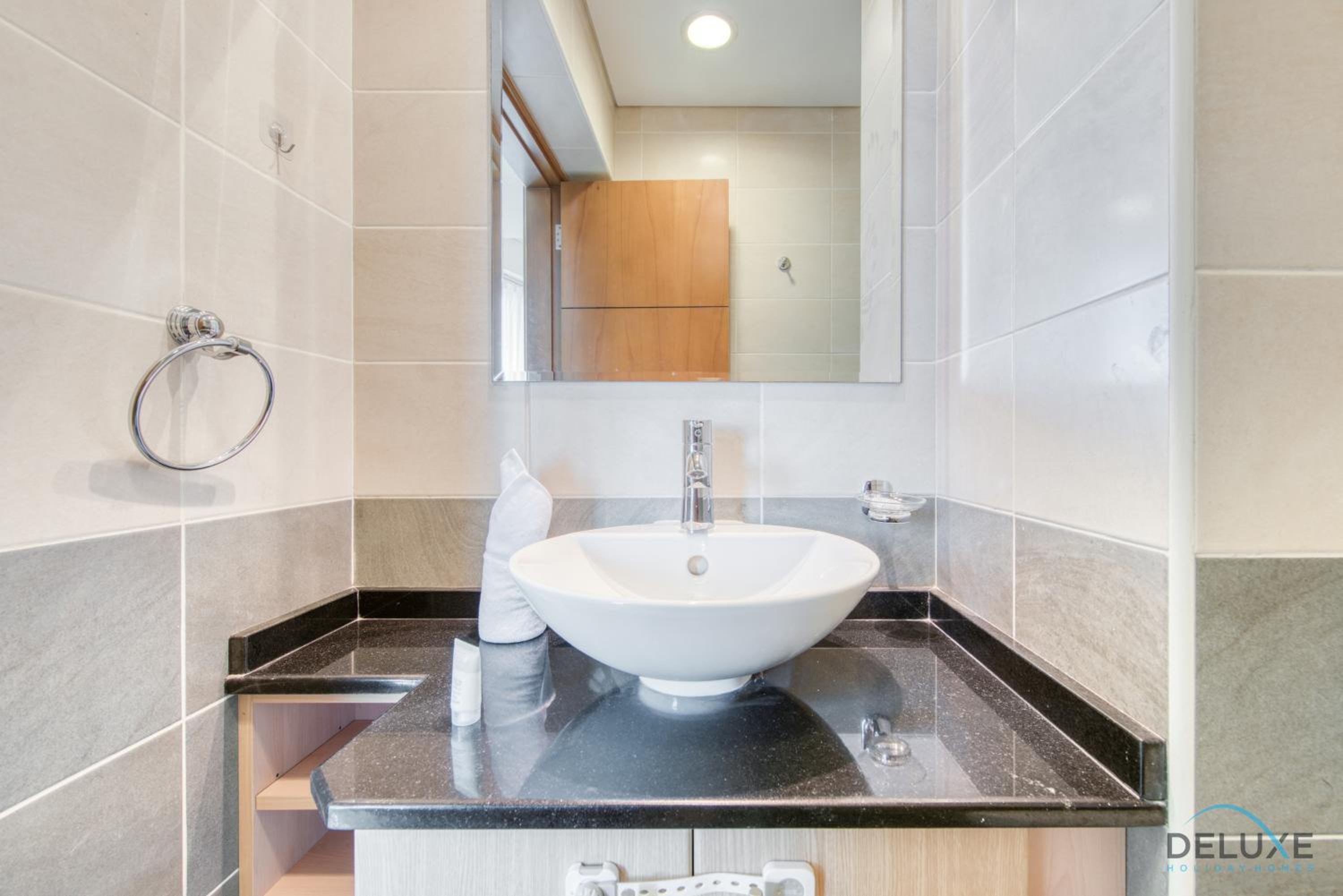 Ornate 2BR at Ocean Heights Dubai Marina By Deluxe Holiday Homes