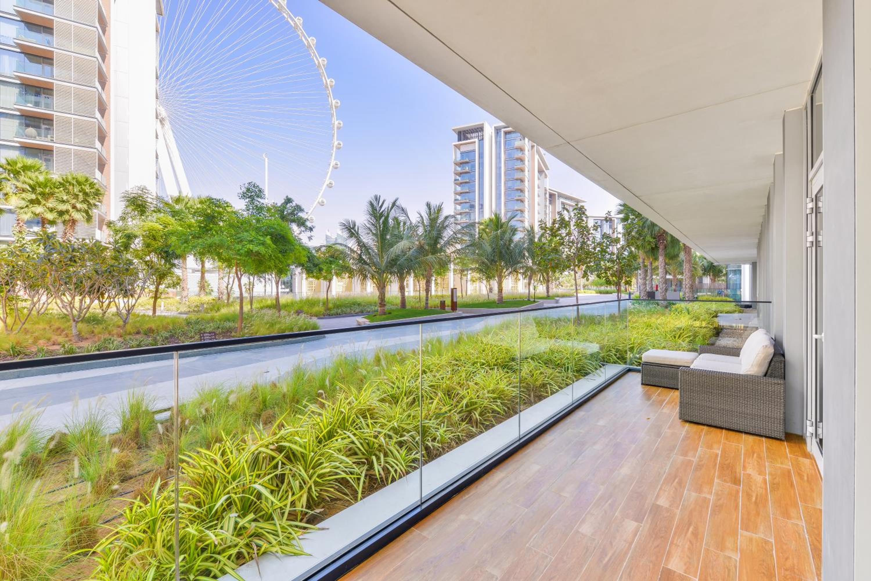 Elegant 2+1 BR with Fantastic Views of Ain Dubai