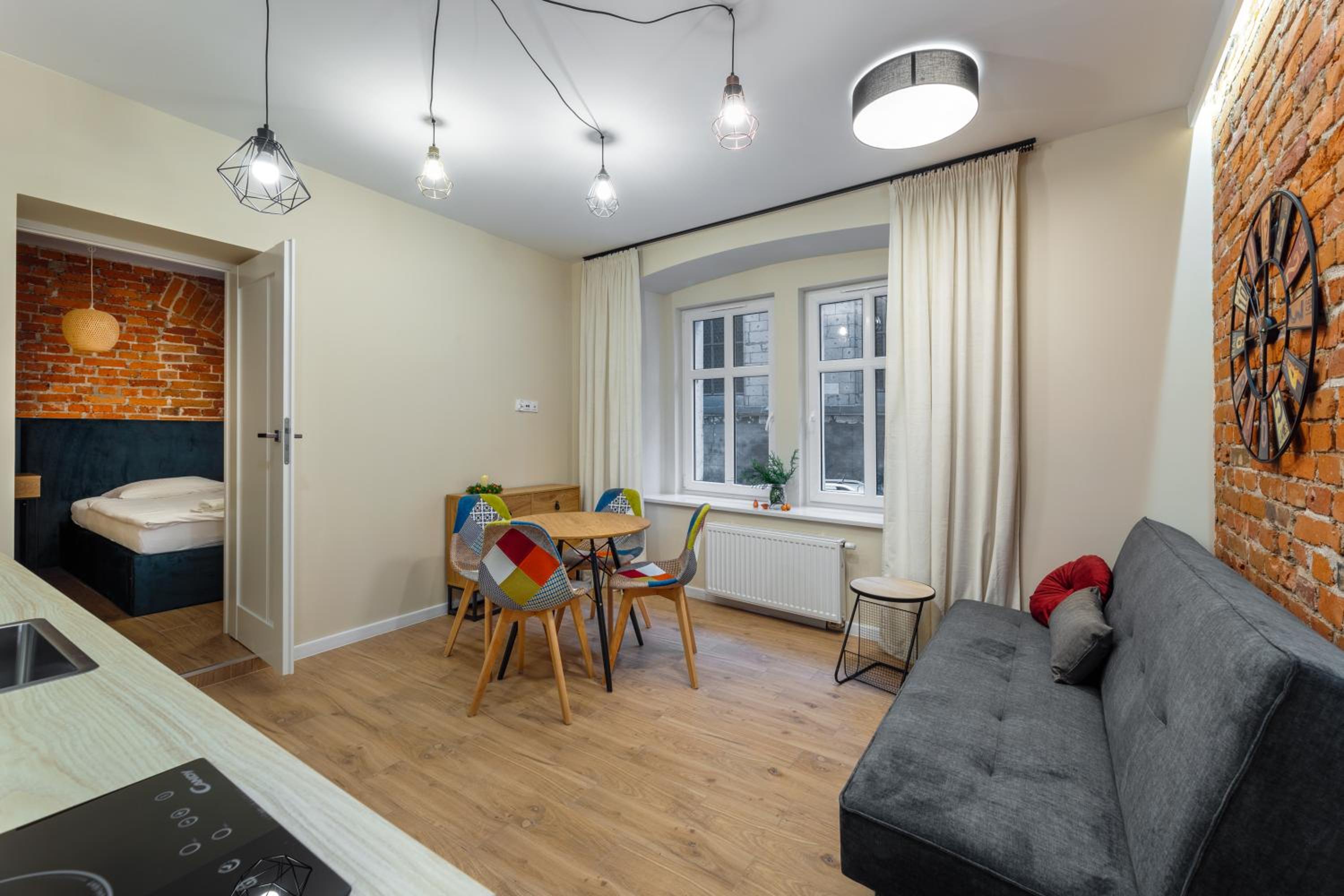 Coffee Apartments, MyWeek