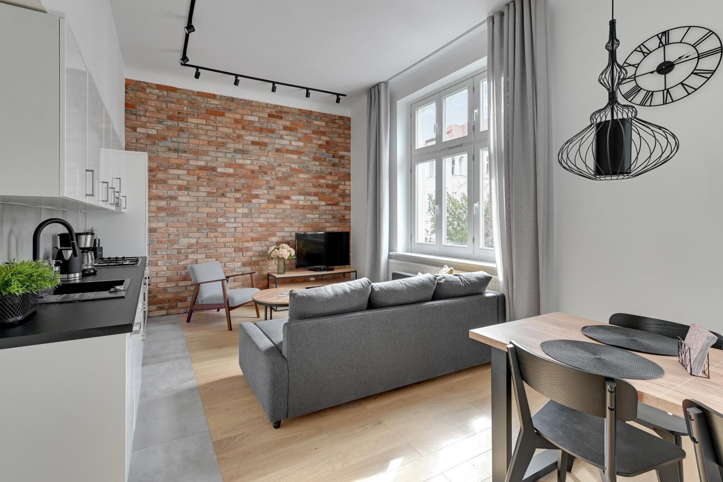 Grand Apartments - Two bedroom, 6 person city center apartment view 4