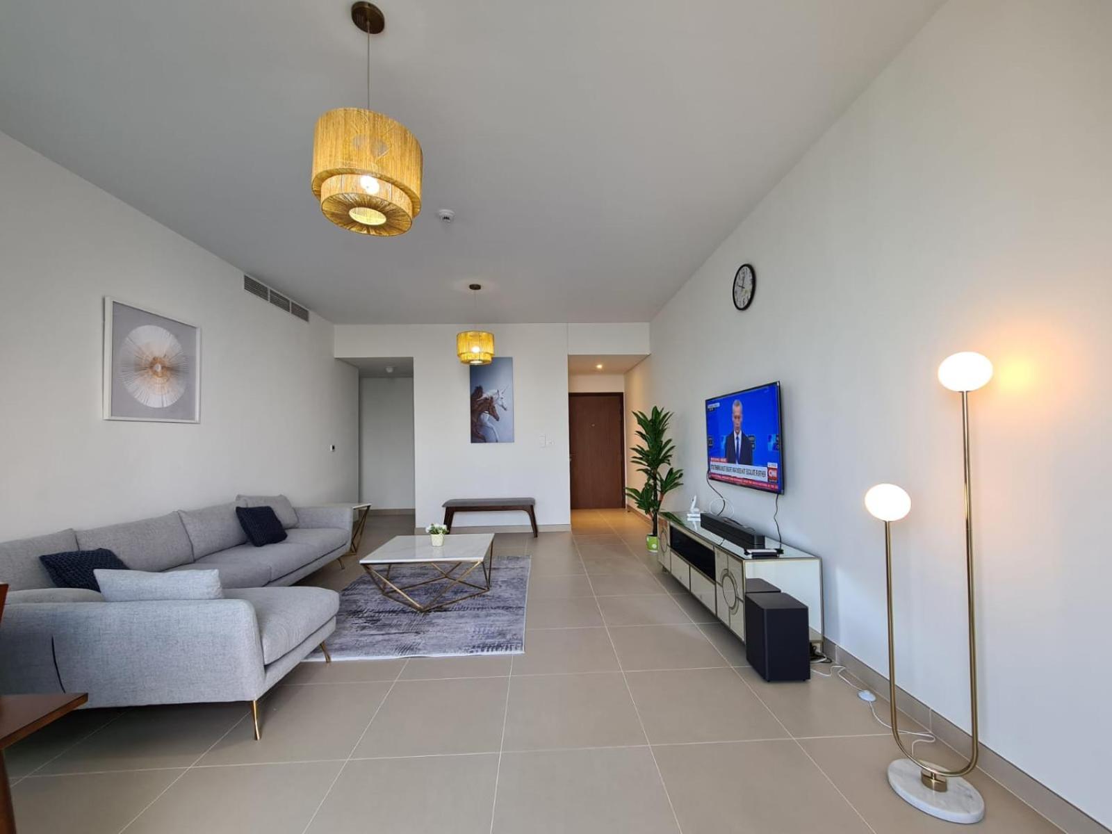 Luxury Marina Apartment 1