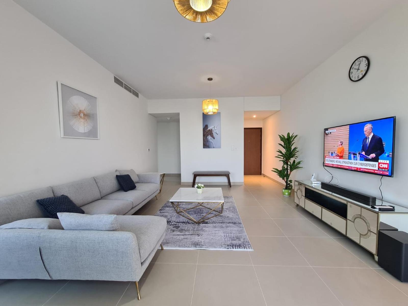 Luxury Marina Apartment 1