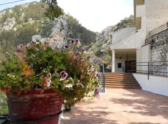 Hostal Rural de Cuadros view 2