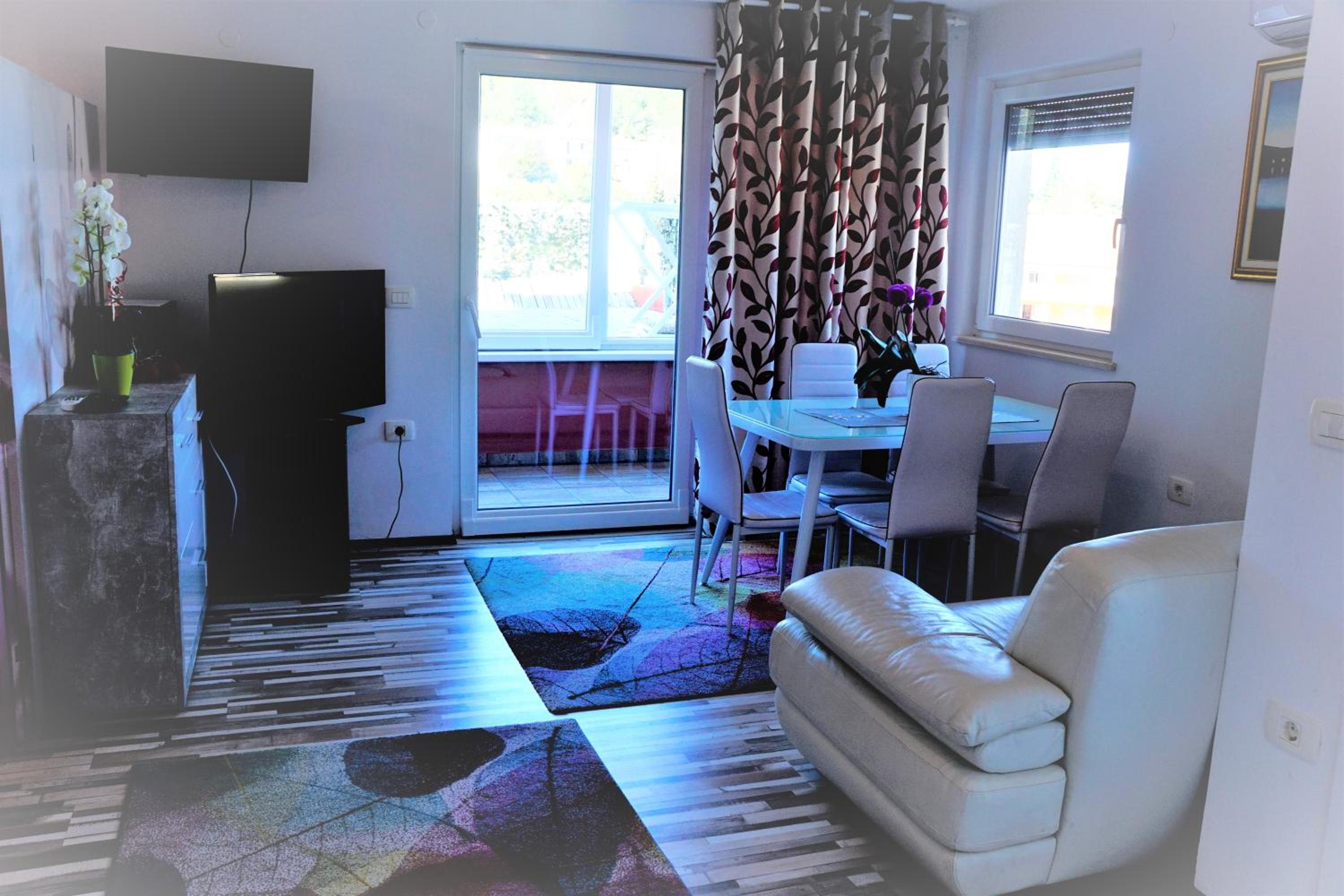 Heart of Strunjan Apartments AL
