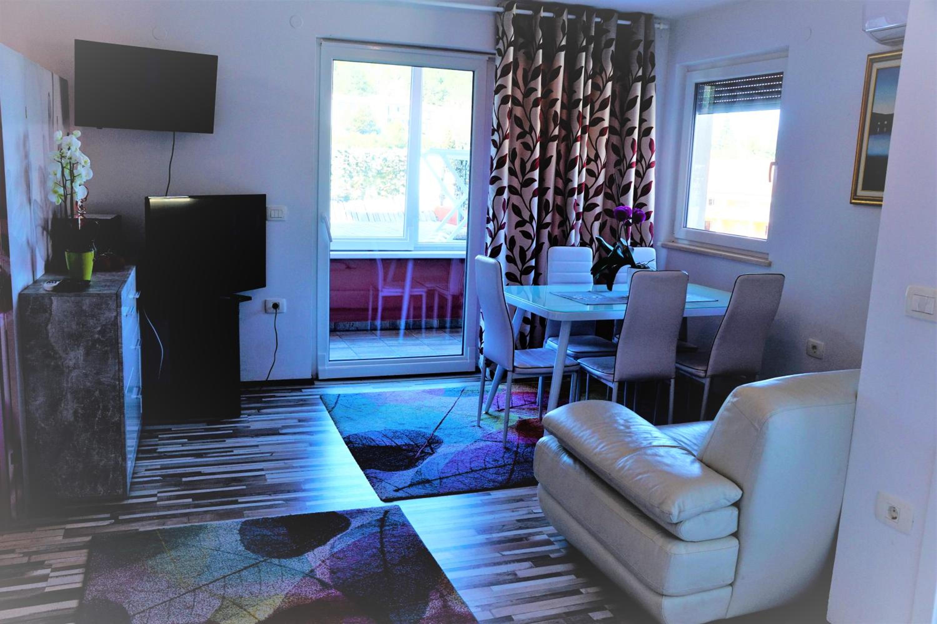 Heart of Strunjan Apartments AL