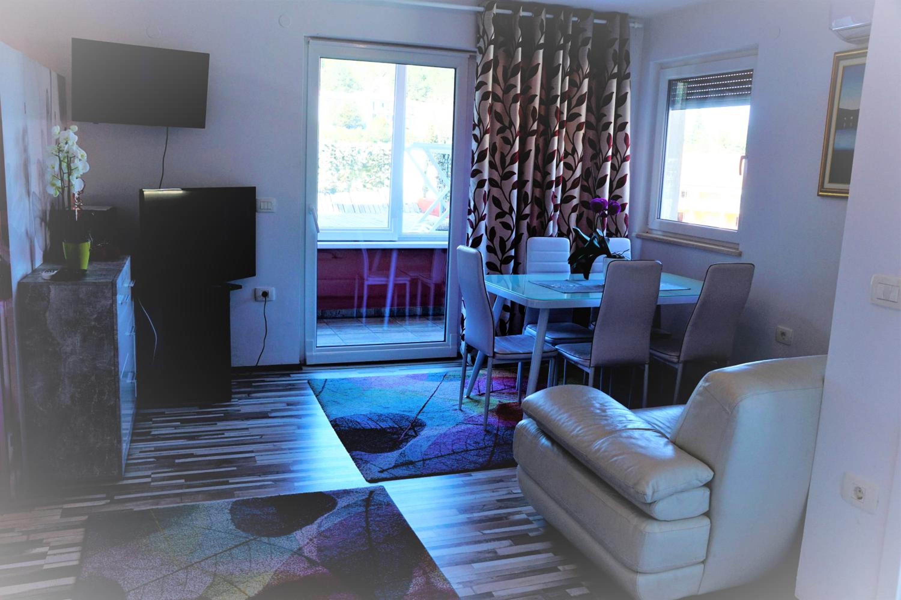 Heart of Strunjan Apartments AL