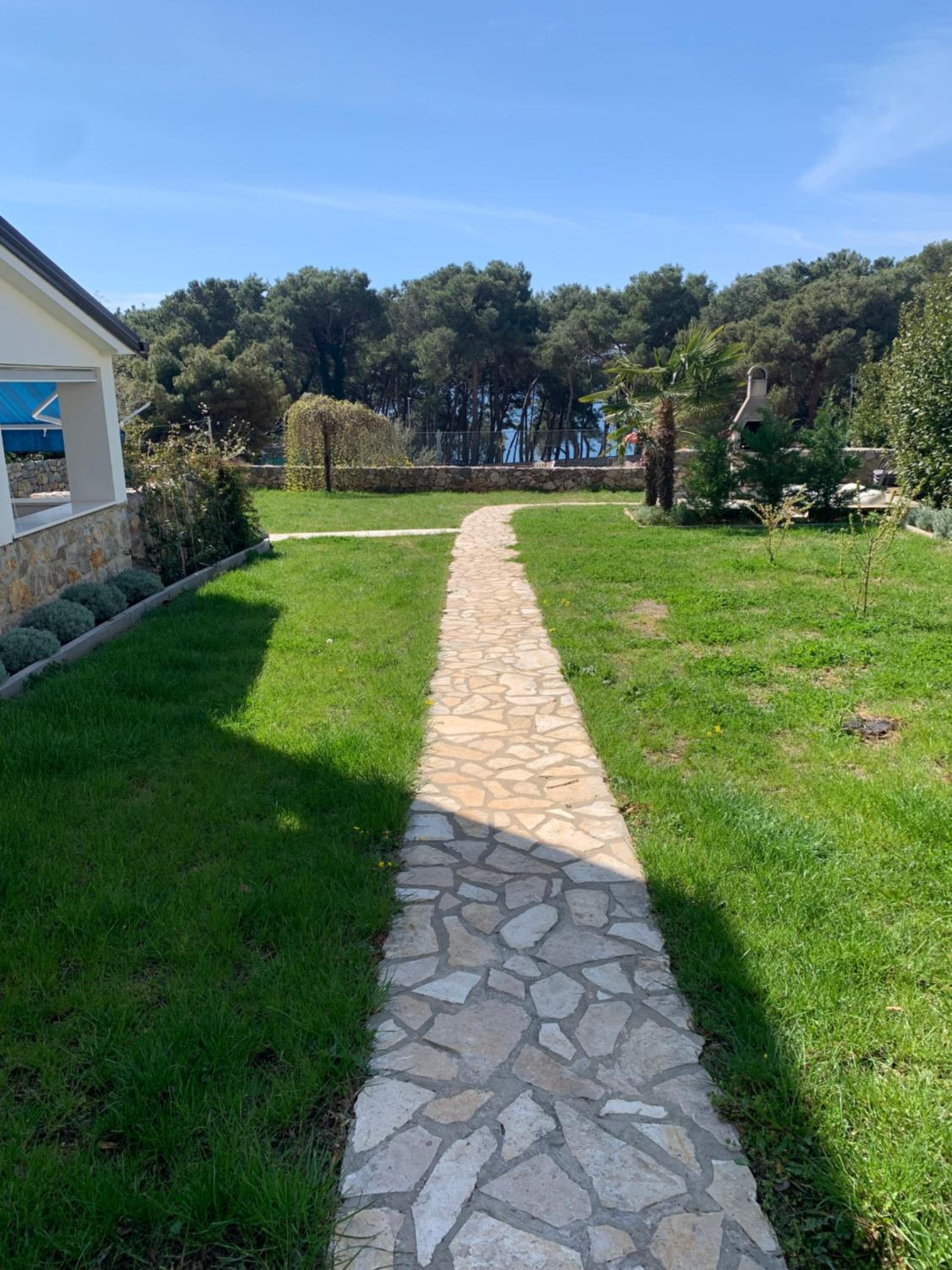 Seaside apartments Petar view 3