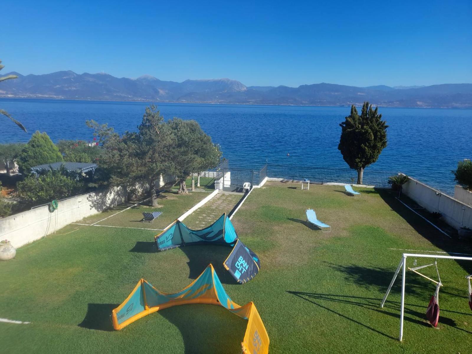 Holiday House on the Beach photo 2