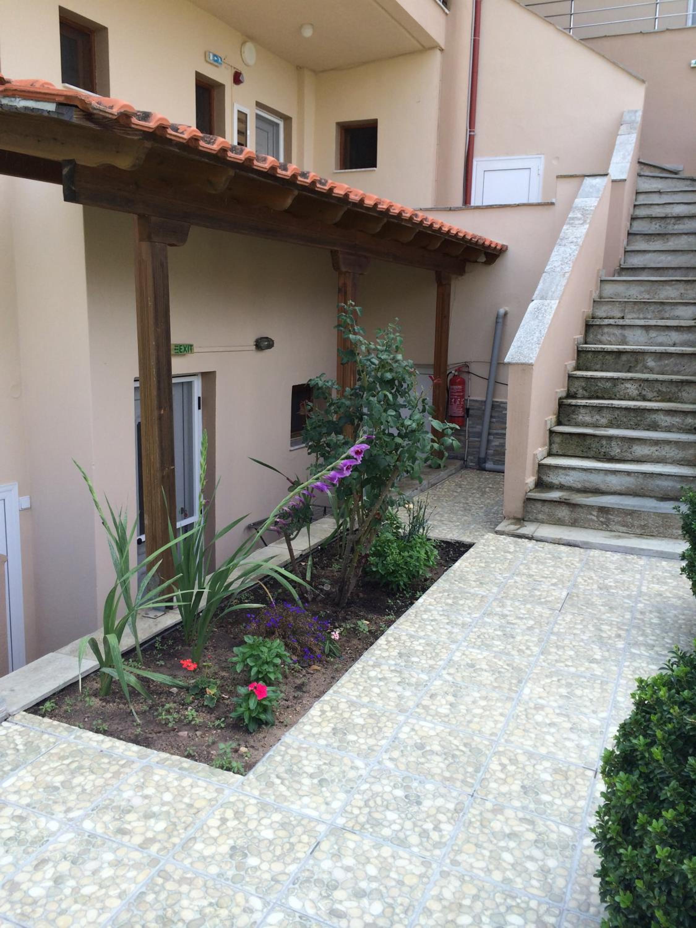 Photo 16