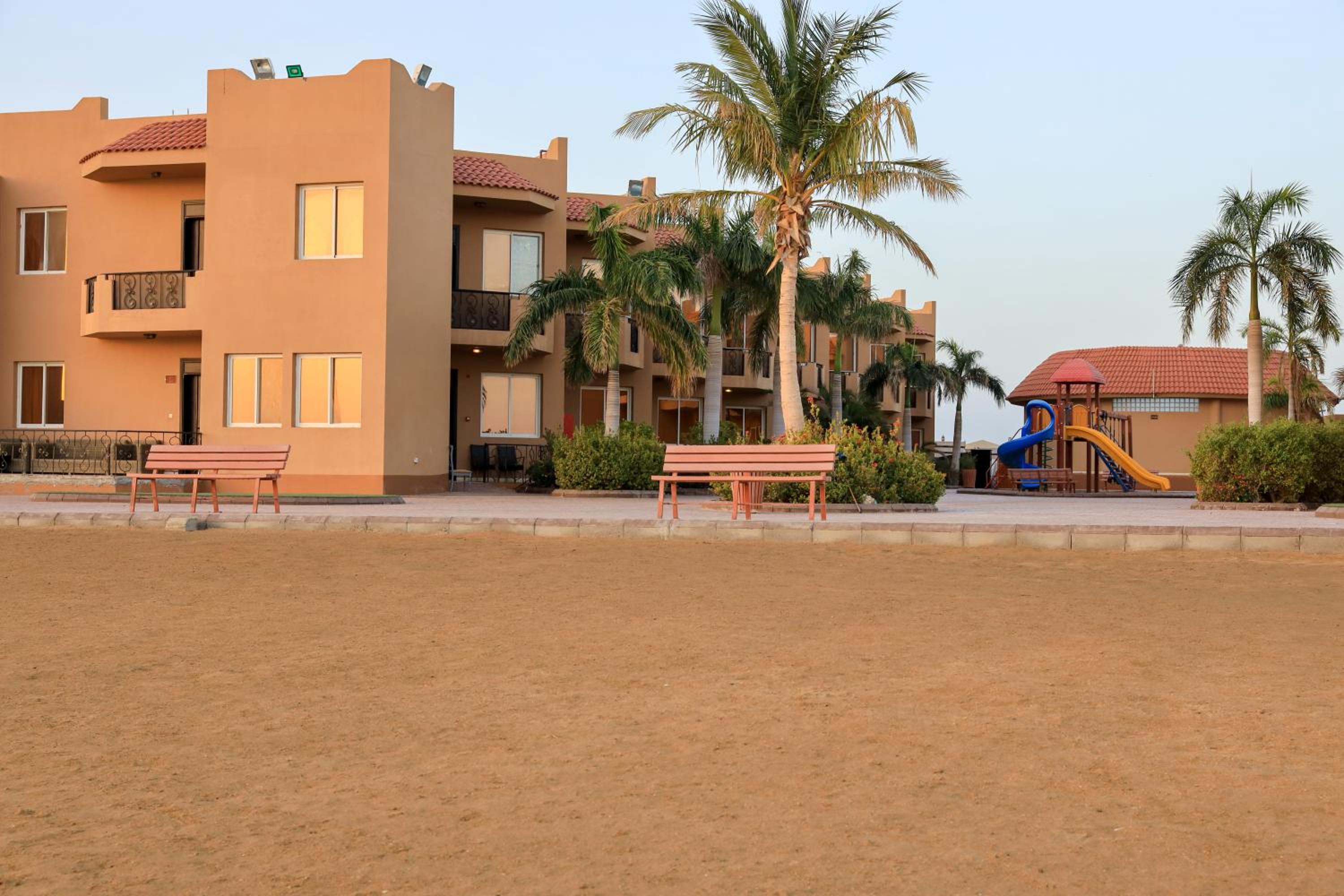 Alahlam Resort Yanbu view 5