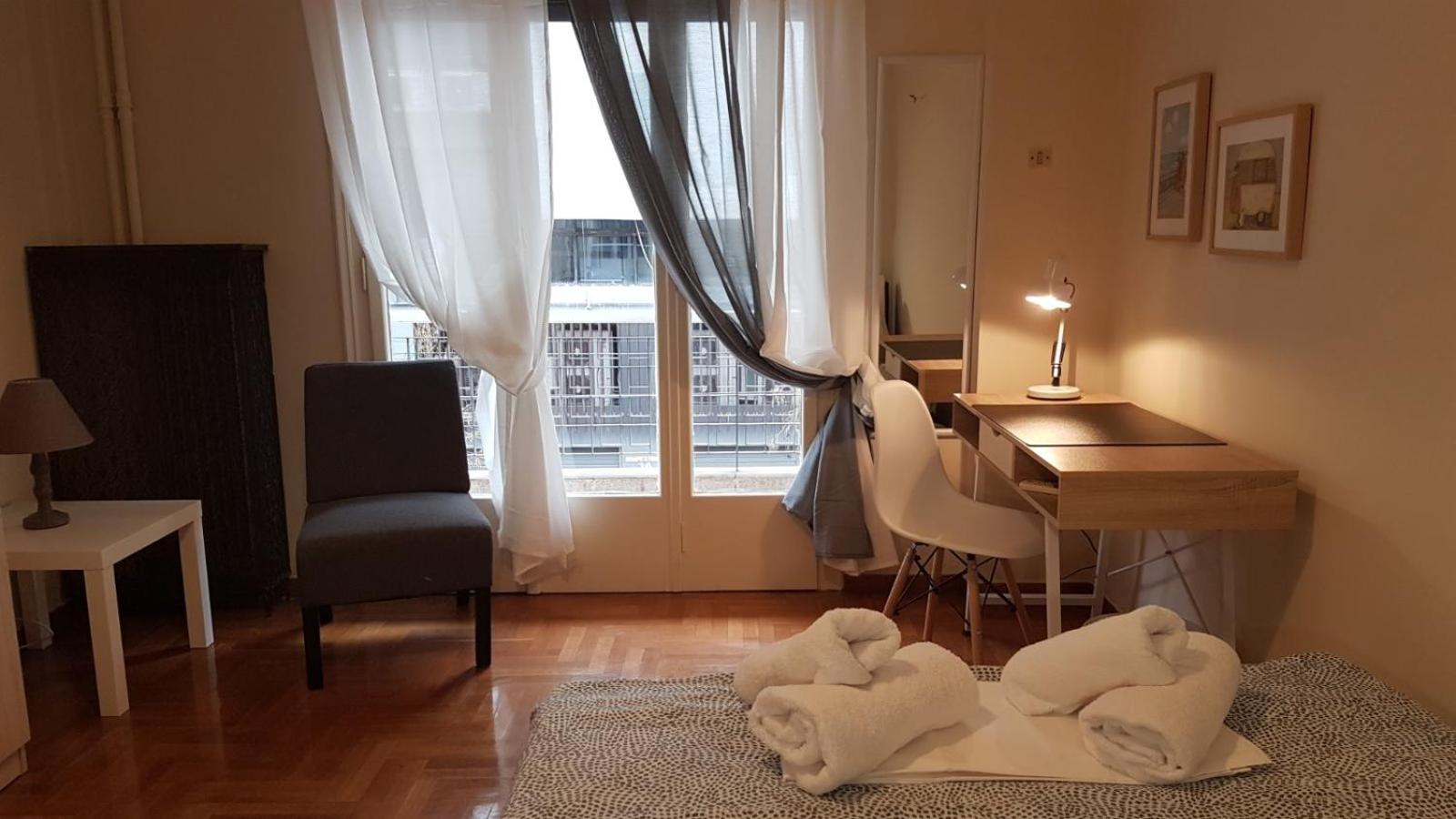 Begonia-Athens Center, 6 BD, 2.5 BATH
