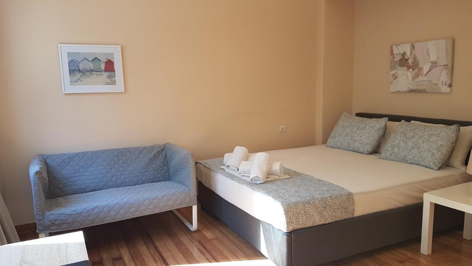 Coral Athens Centrer - 3,5 BD , 2 BATH