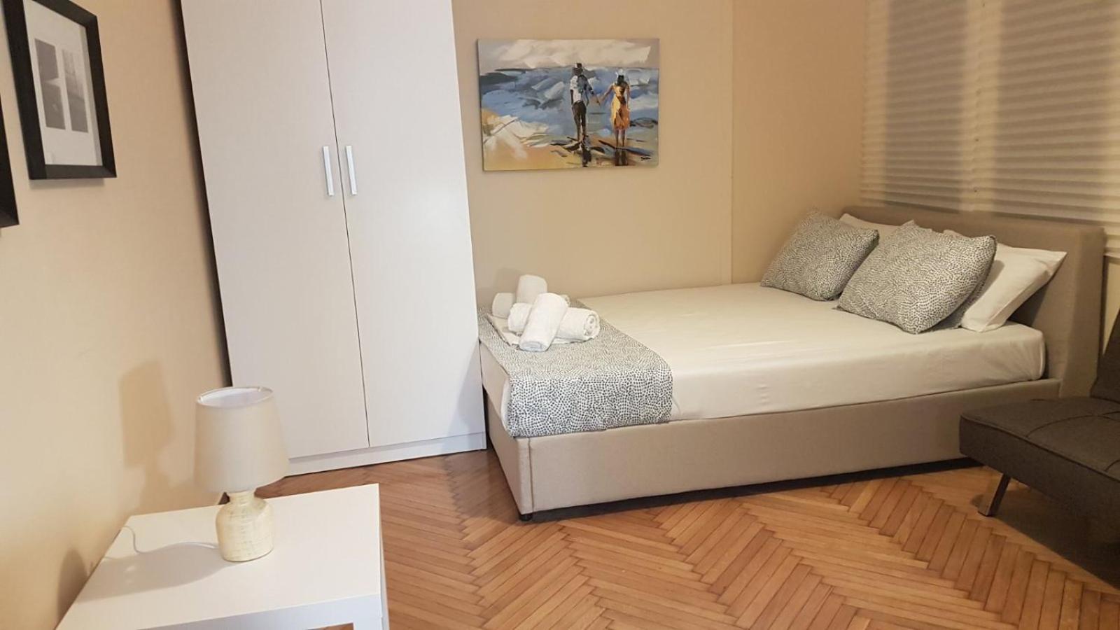 Coral Athens Centrer - 3,5 BD , 2 BATH