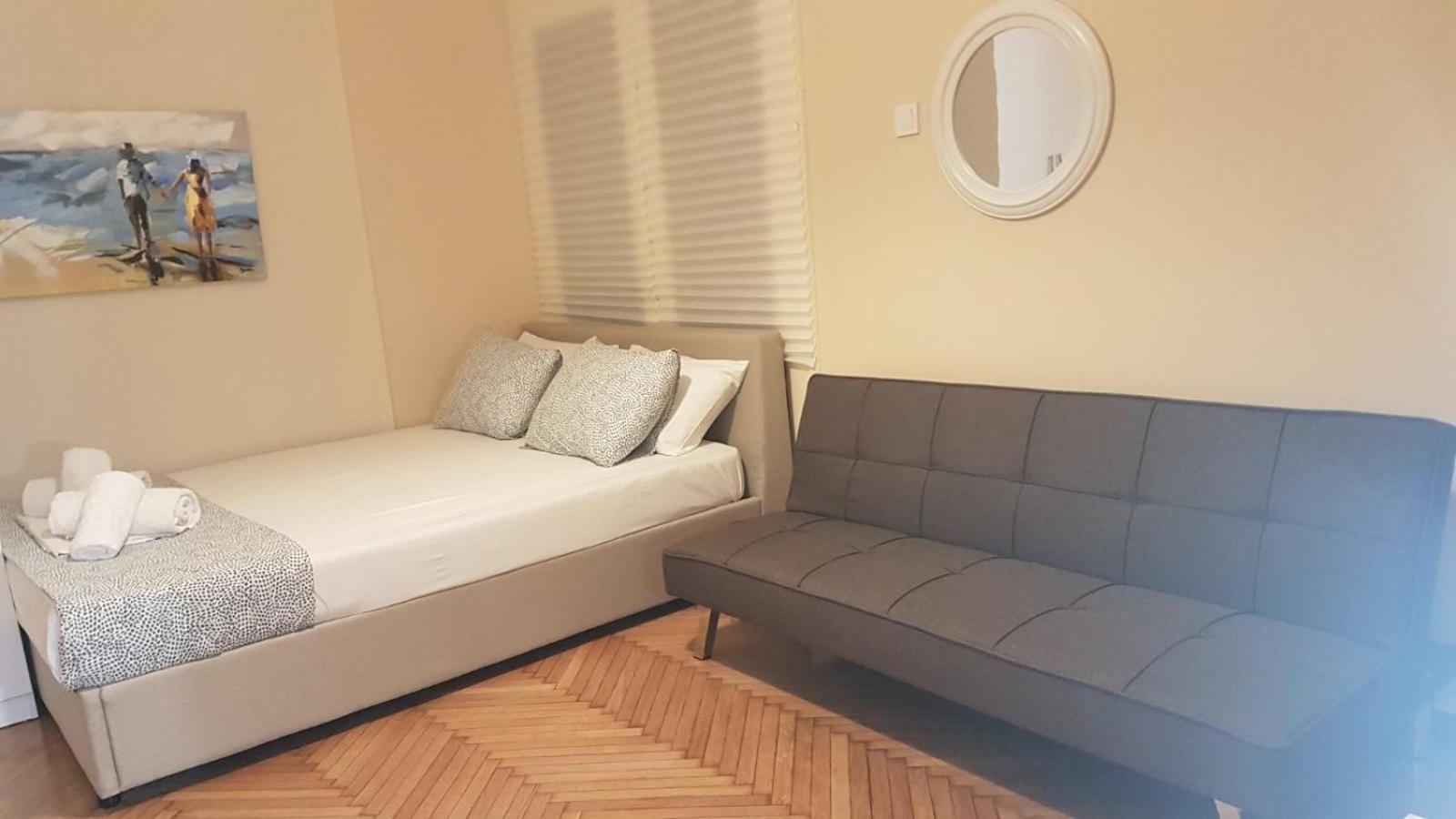 Coral Athens Centrer - 3,5 BD , 2 BATH