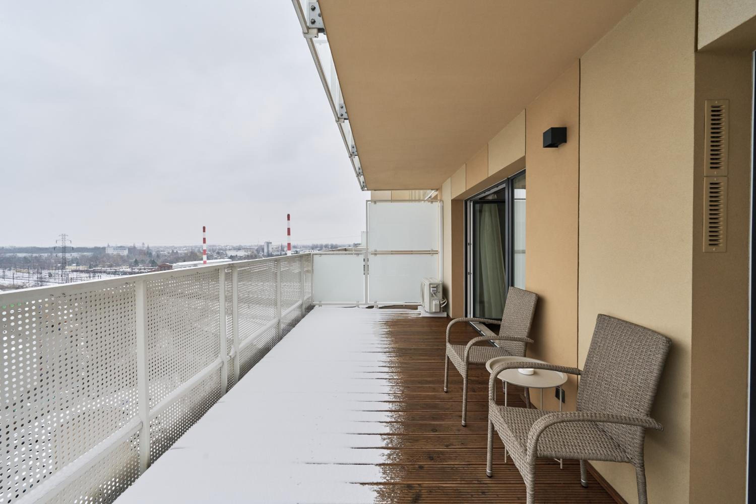 Apartment Krakowska 39 with AC & PARKING & LOGGIA Wrocław by Renters