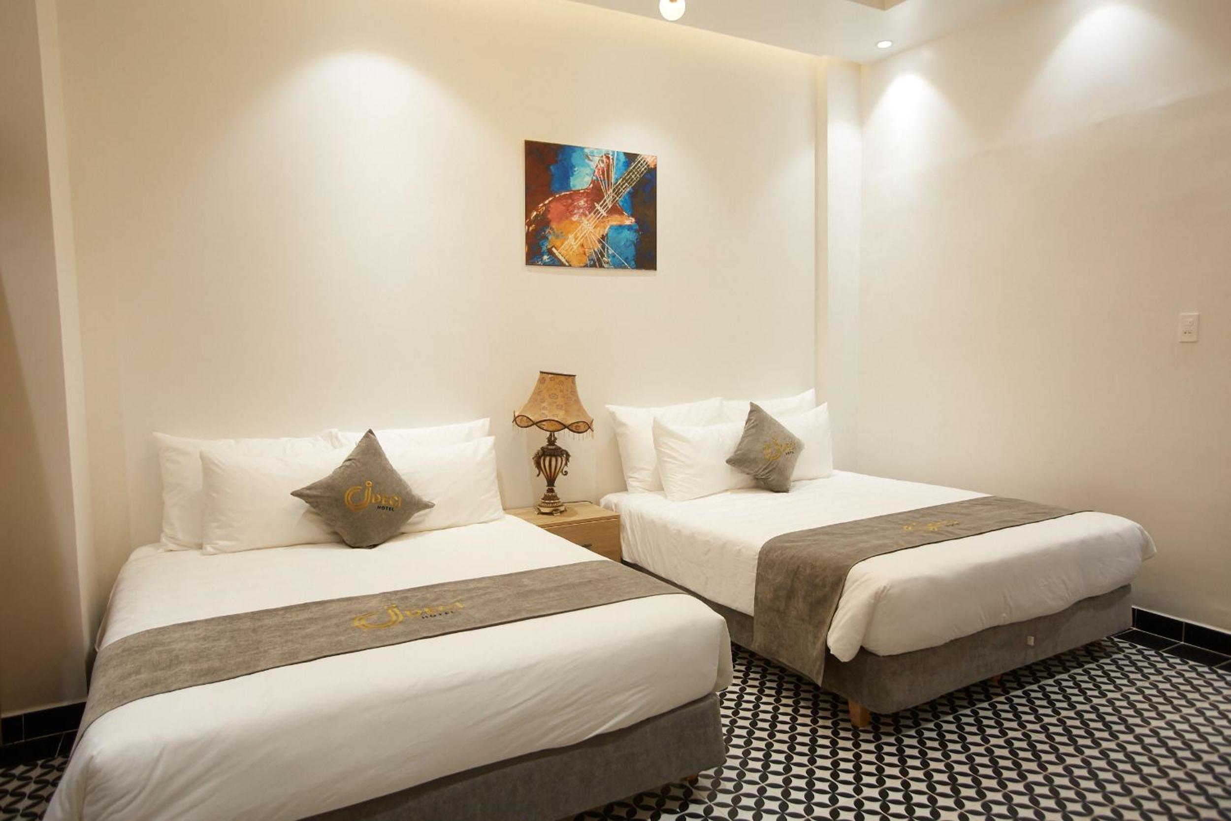 Decihotel view 2