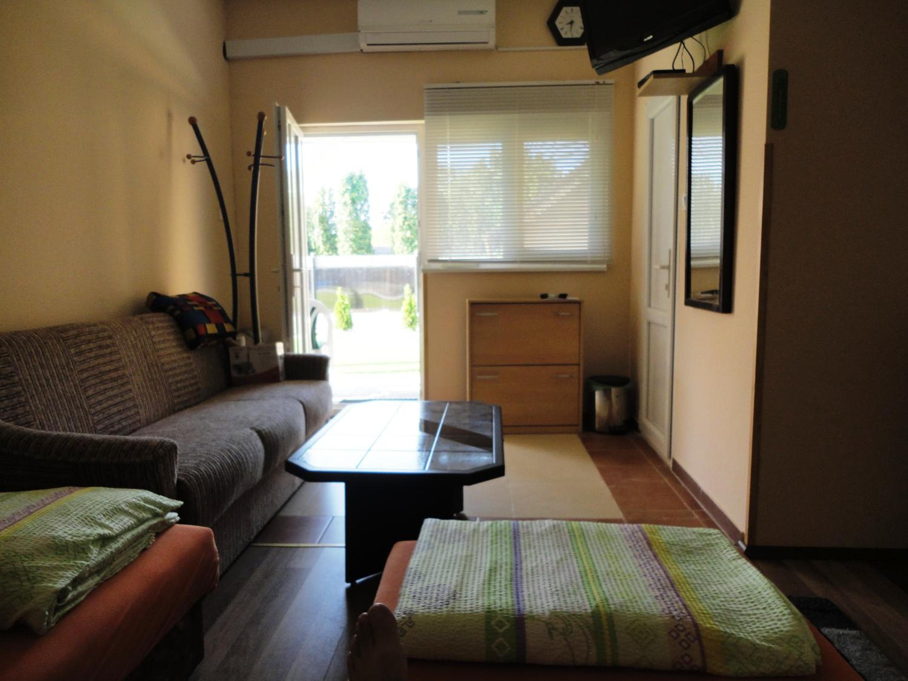 Photo 32
