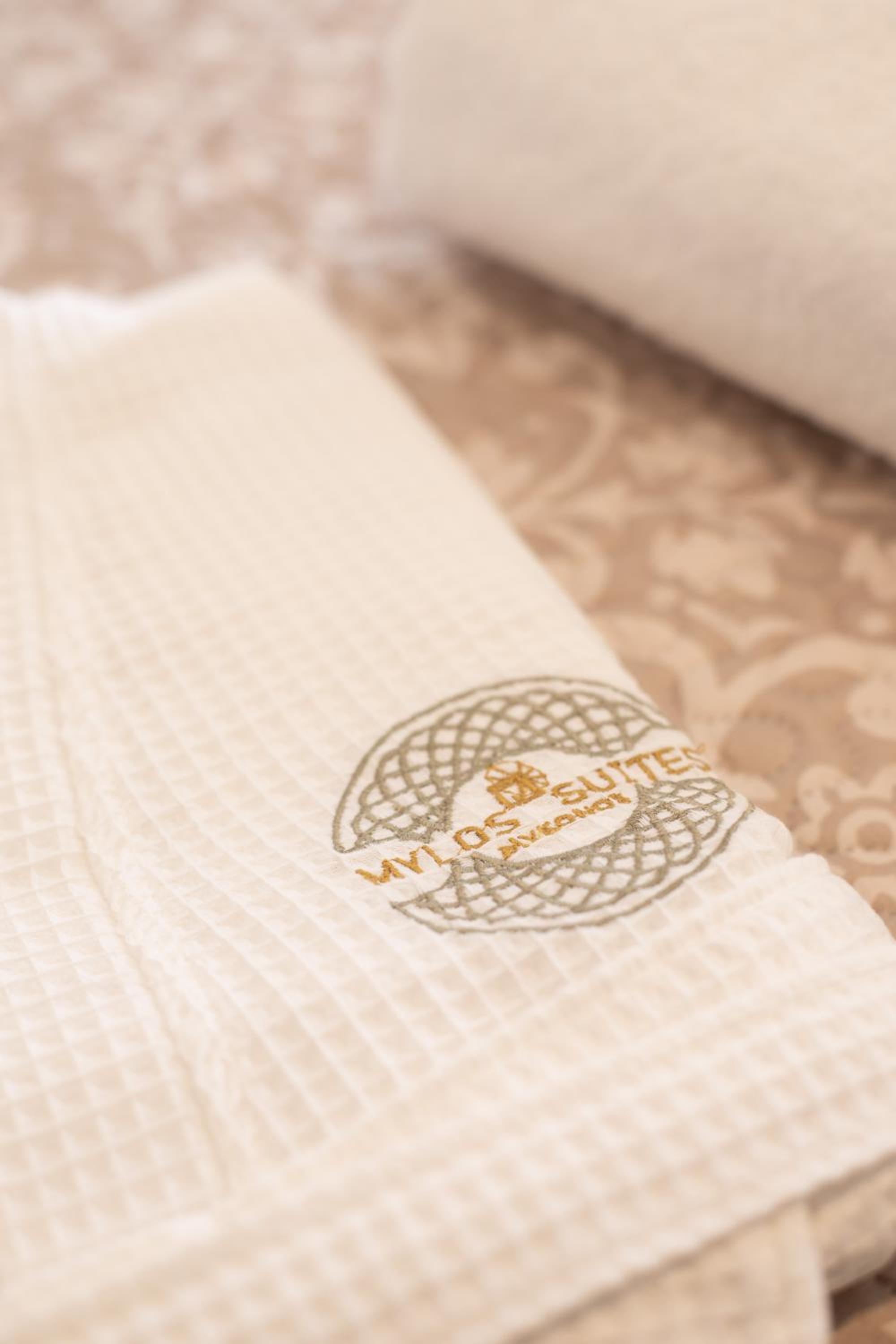 Mylos Suites